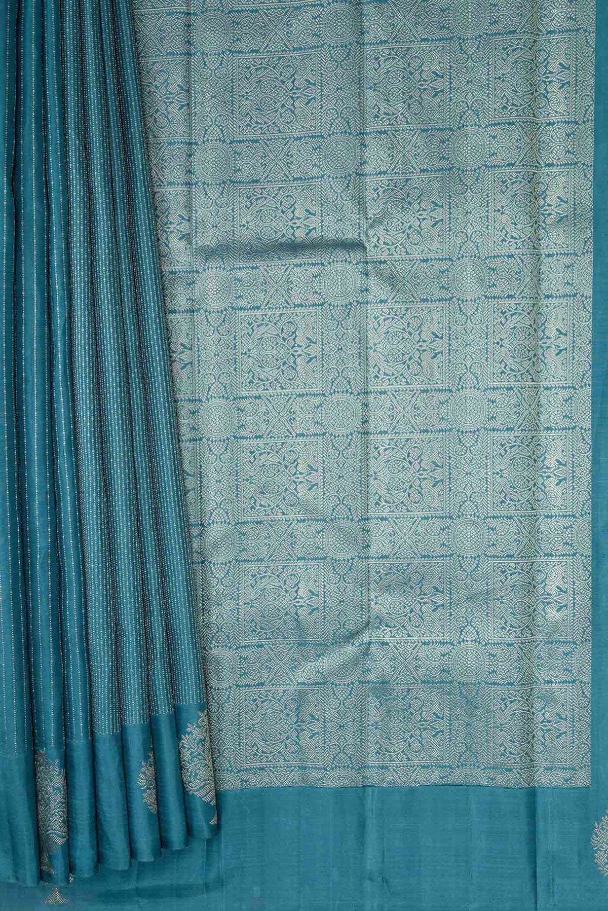 Pleats and pallu of Blue Dual Tone Soft Silk Saree with Stripes on the body and Fancy Border