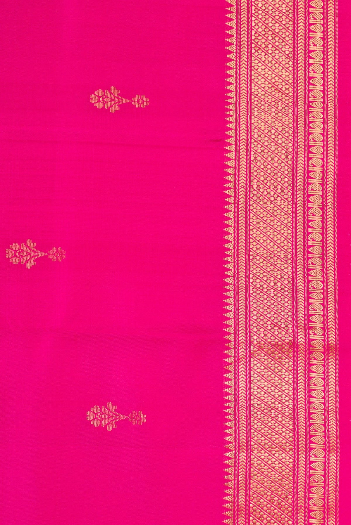 Border image of Pink Dual Tone Soft Silk Saree with Zari Butta on the body and Zari Border. 