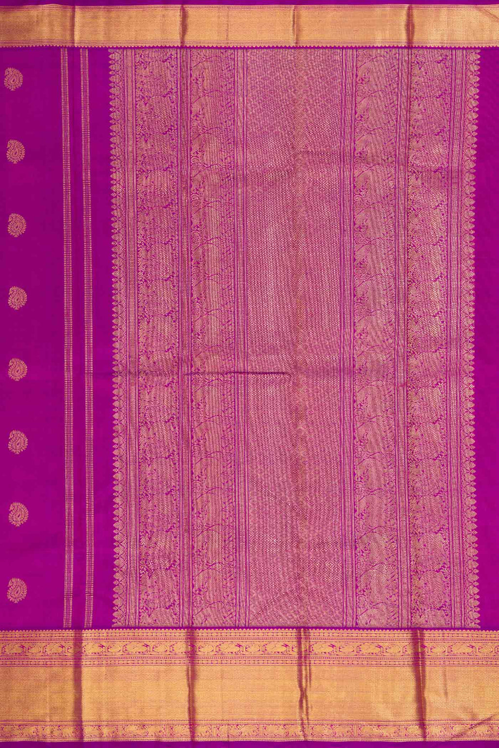 Close up image of the pallu of Pure Silk Pure Zari Purple Dual Tone Kanjivaram Saree with Zari Butta on the body and Zari Border. 