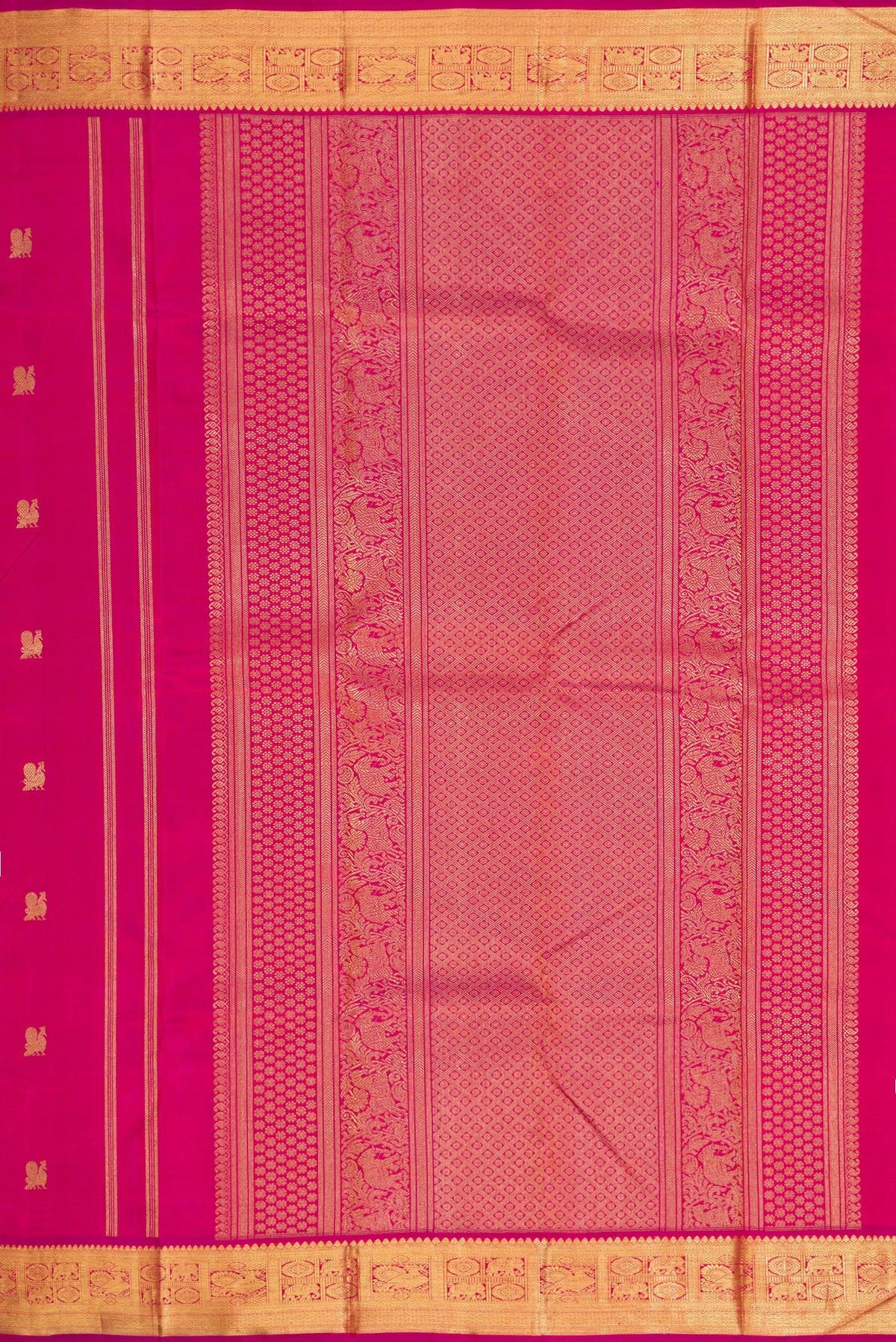 Close up image of the pallu of Pure Silk Pure Zari Magenta Dual Tone Kanchipuram Saree with Zari Butta on the body and Zari Border. 
