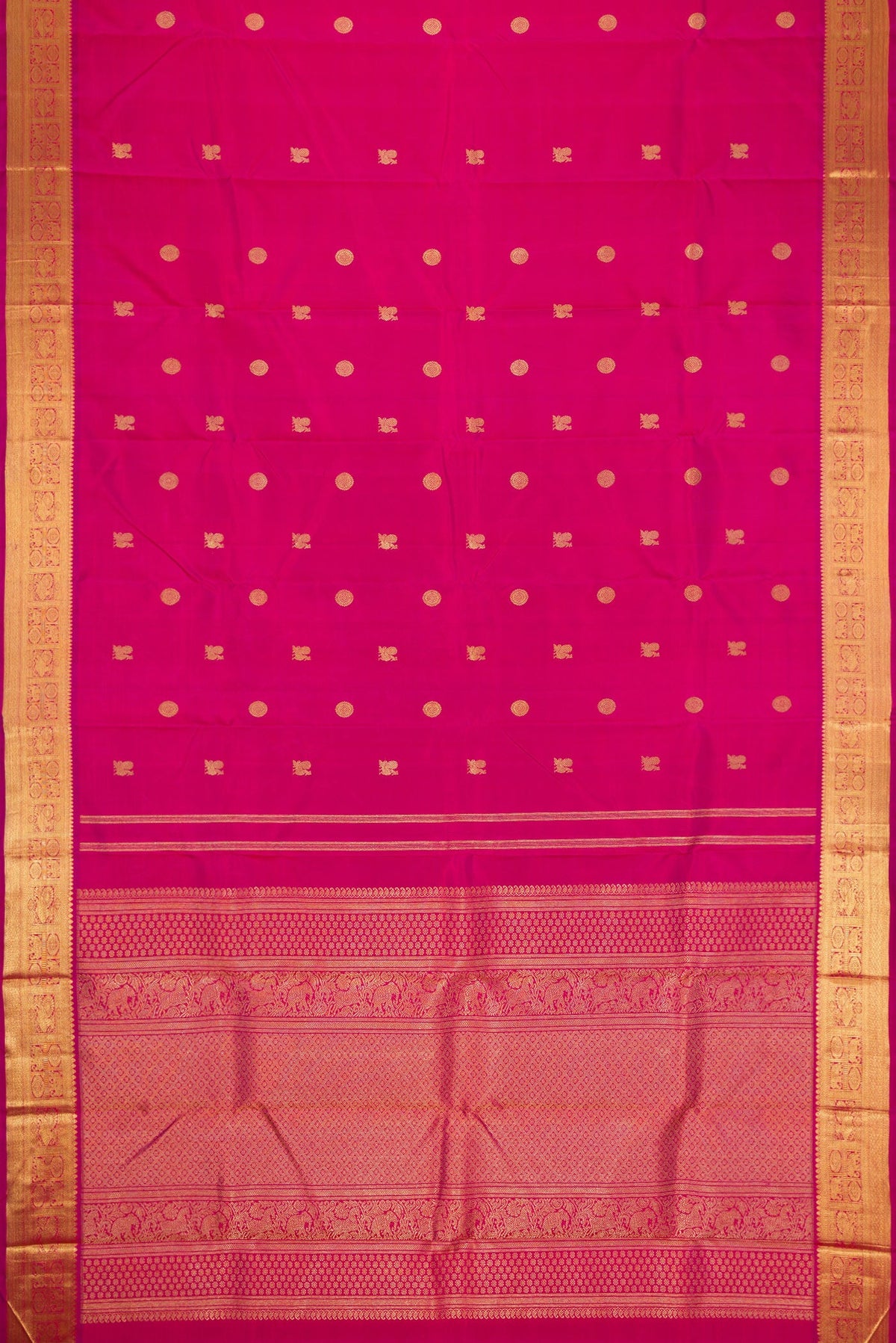 Flat view of Pure Silk Pure Zari Magenta Dual Tone Kanchipuram Saree with Zari Butta on the body and Zari Border. 