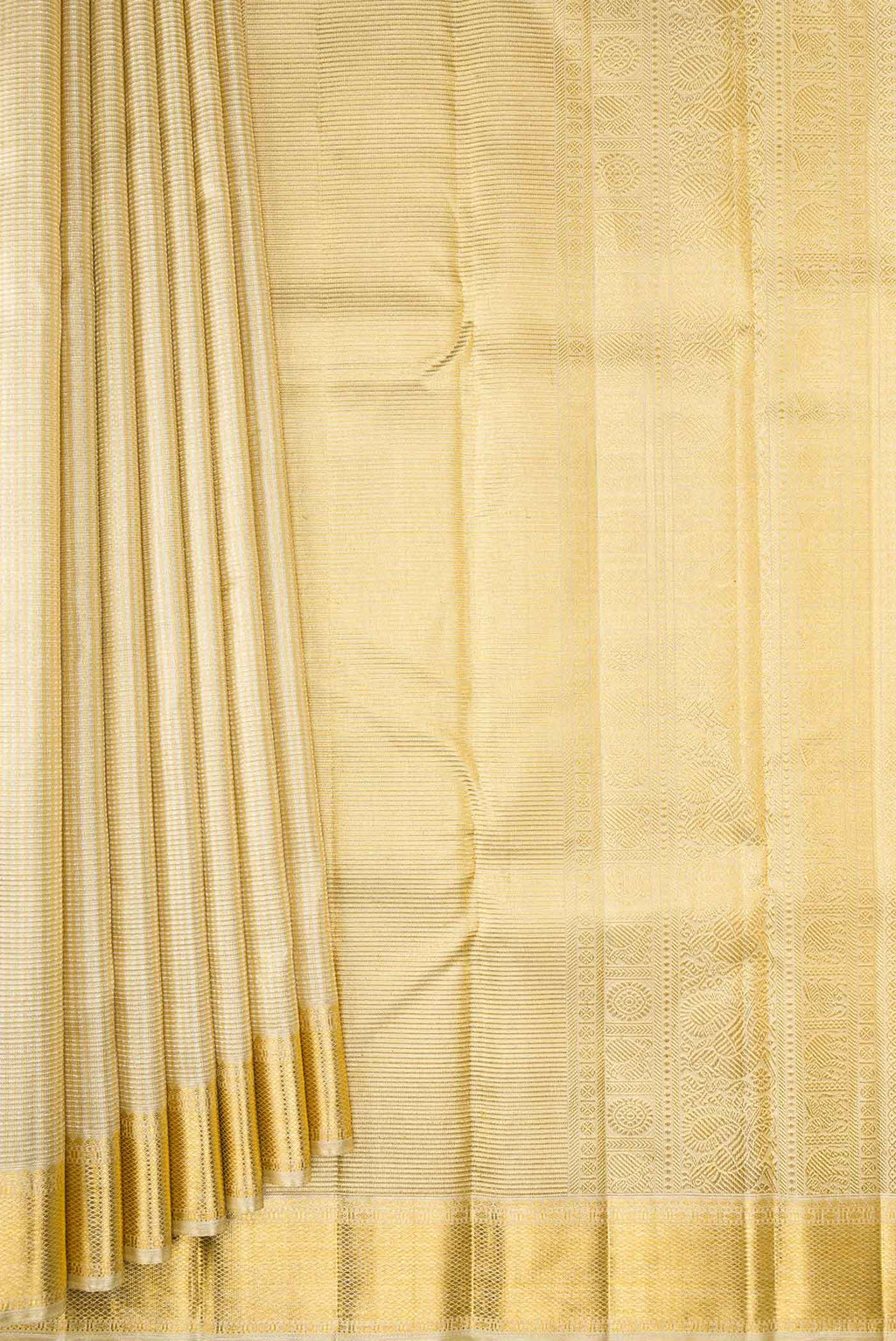 Pleats and pallu of Pure Silk Pure Zari Gold Dual Tone Kanjivaram Saree with Zari Brocade on the body and Zari Border. 