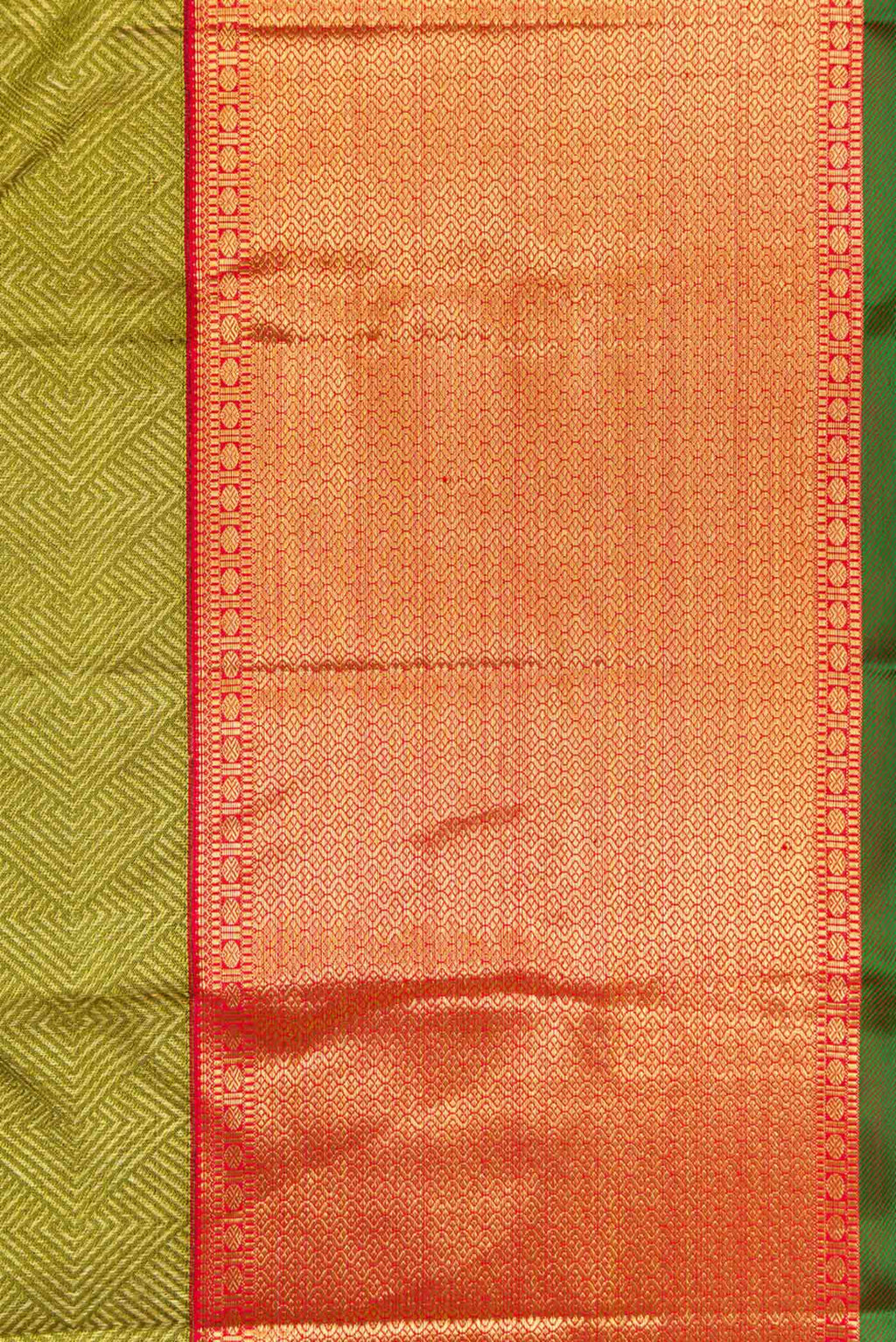 Border image of Pure Silk Pure Zari Green Dual Tone Kanchipuram Saree with Zari Brocade on the body and Zari Border