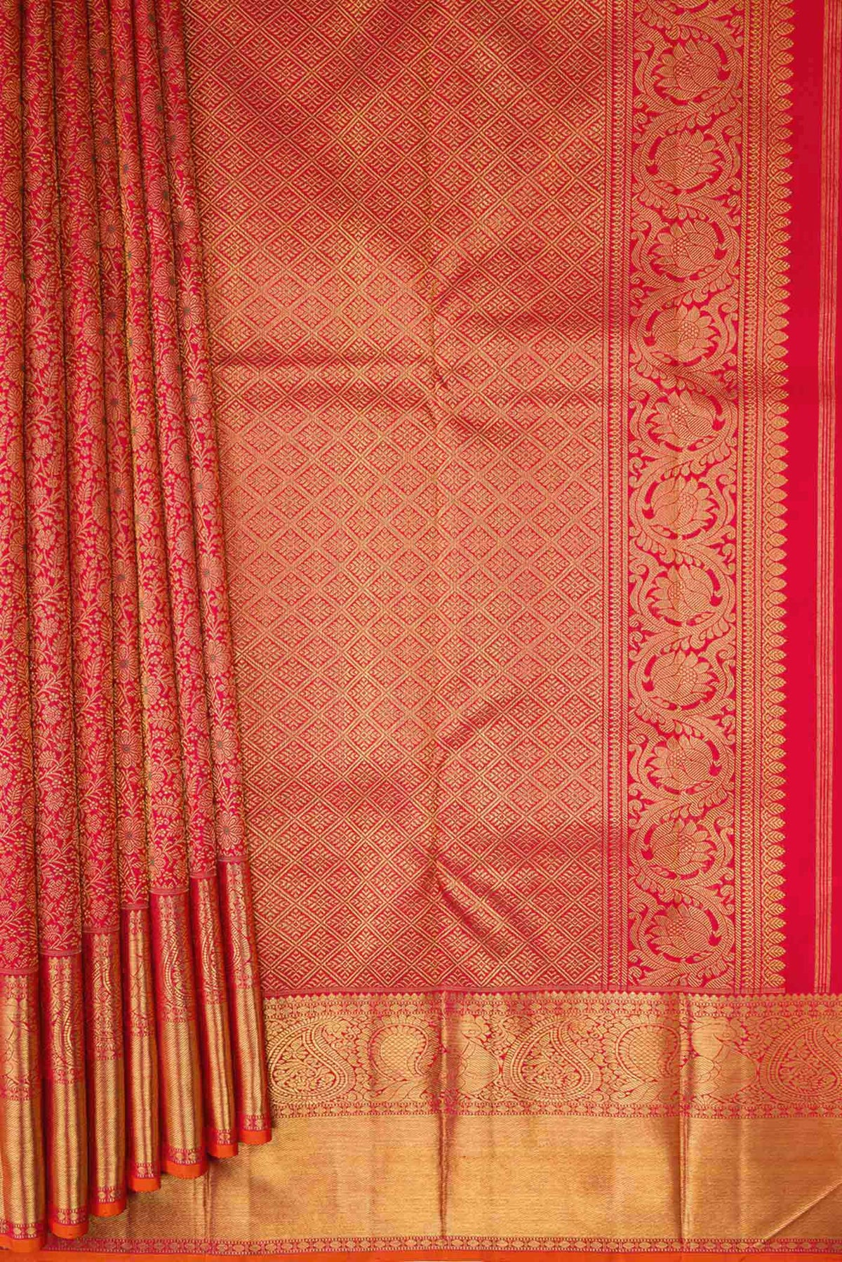 Pleats and pallu of Pure Silk Pure Zari Red Dual Tone Kanchipuram Saree with Zari Brocade on the body and Zari Border