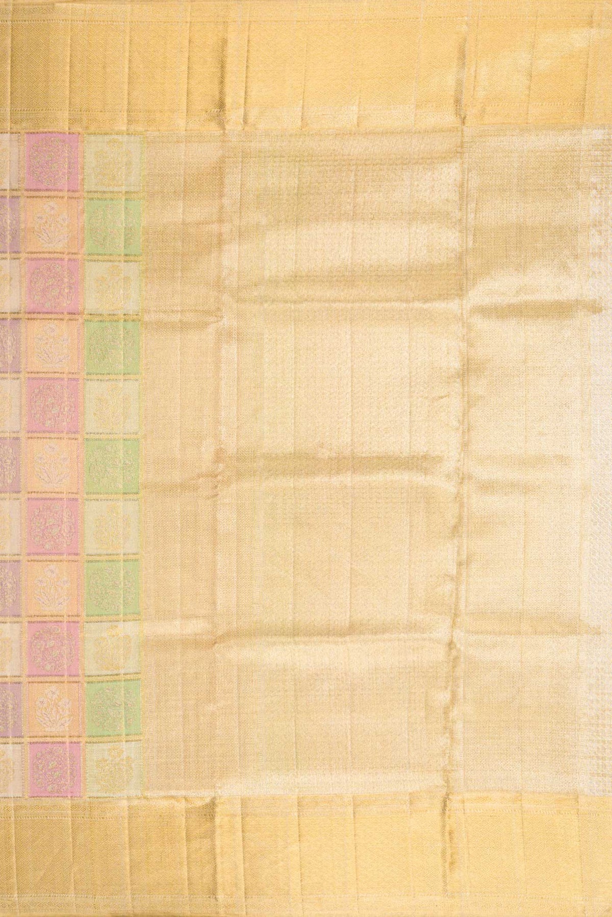Close up image of the pallu of Gold, Sea Green, Pink and Purple Color Kanjivaram Tissue Silk Saree with Zari Brocade on the body and Zari Border. 