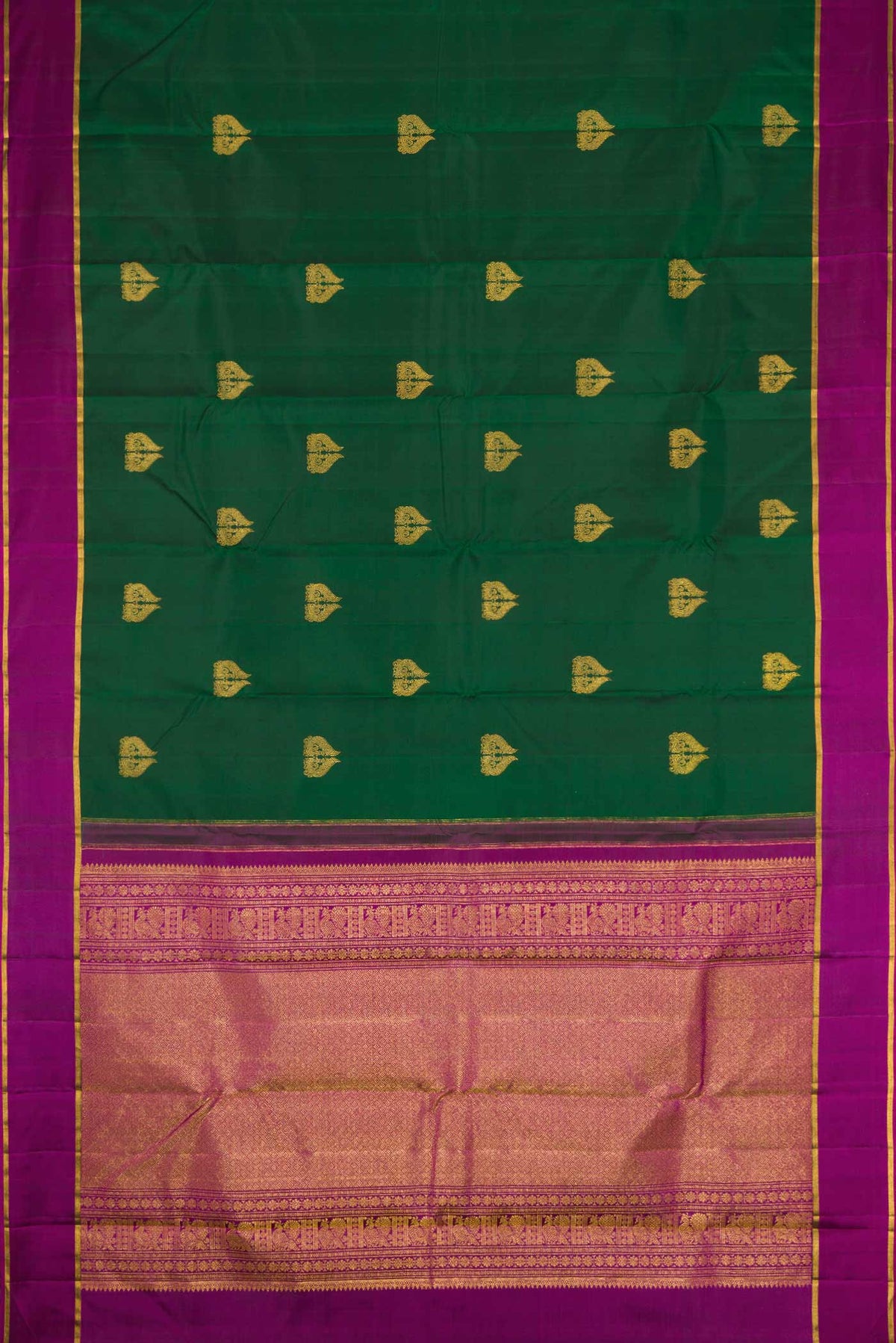 Flat view of Green Dual Tone Kanchipuram Silk Saree with Zari Butta on the body and Zari Border