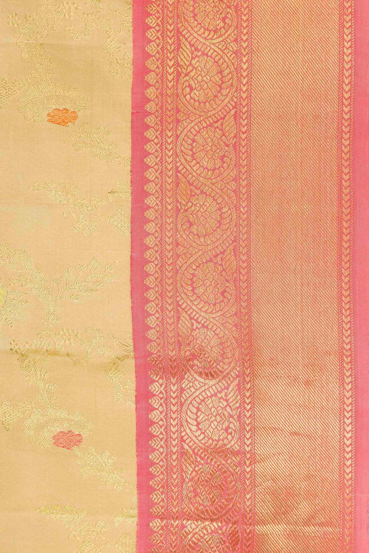 Border image of Pure Silk Pure Zari Beige Dual Tone Kanchipuram Saree with Zari Brocade on the body and Zari Border