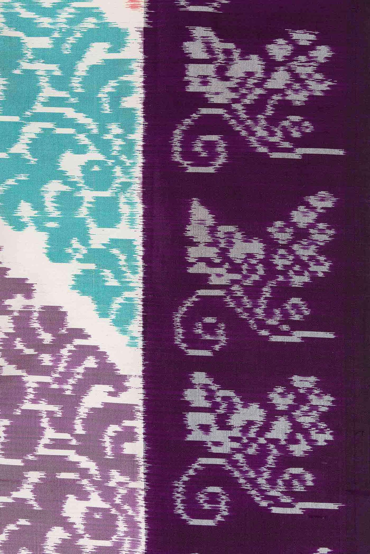 Border image of Off White Dual Tone Double Ikat Saree with Ikat Print on the body and Plain Border. 