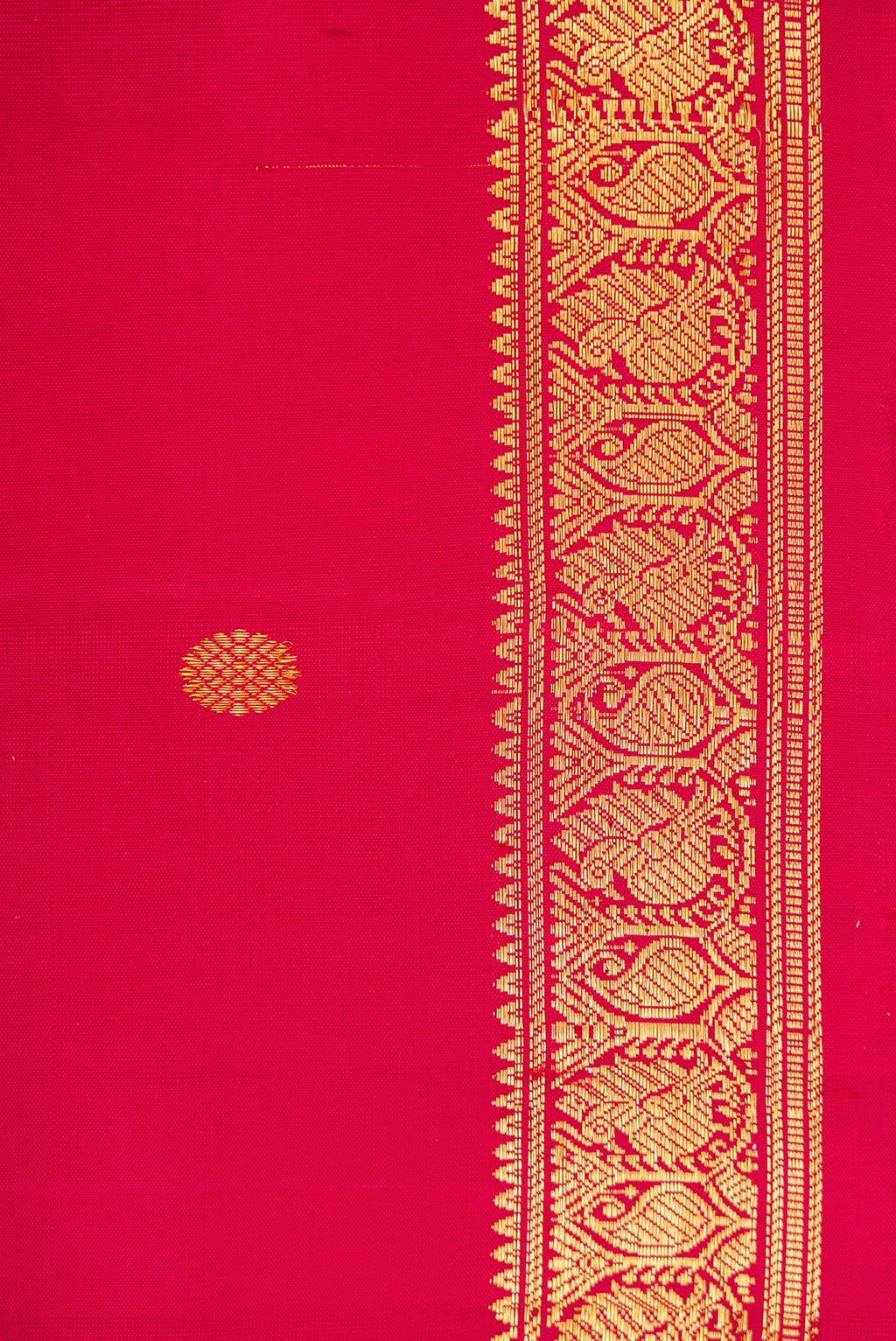 Border image of Maroon Dual Tone Kanchipuram Silk Saree with Zari Butta on the body and Zari Border. 
