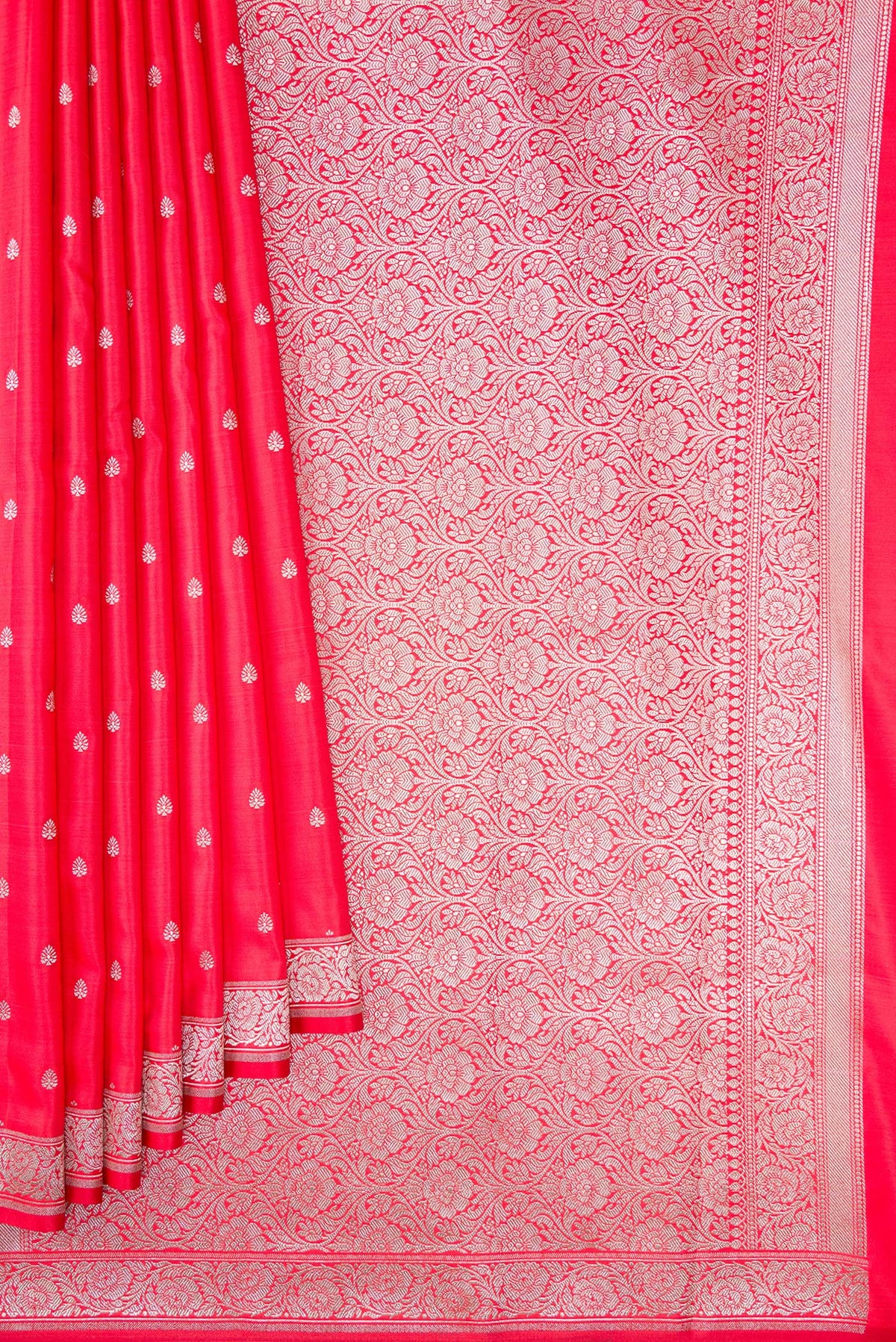 Pleats and pallu of Dark Pink Dual Tone Banarasi Silk Saree with Zari Butta on the body and Fancy Border. 