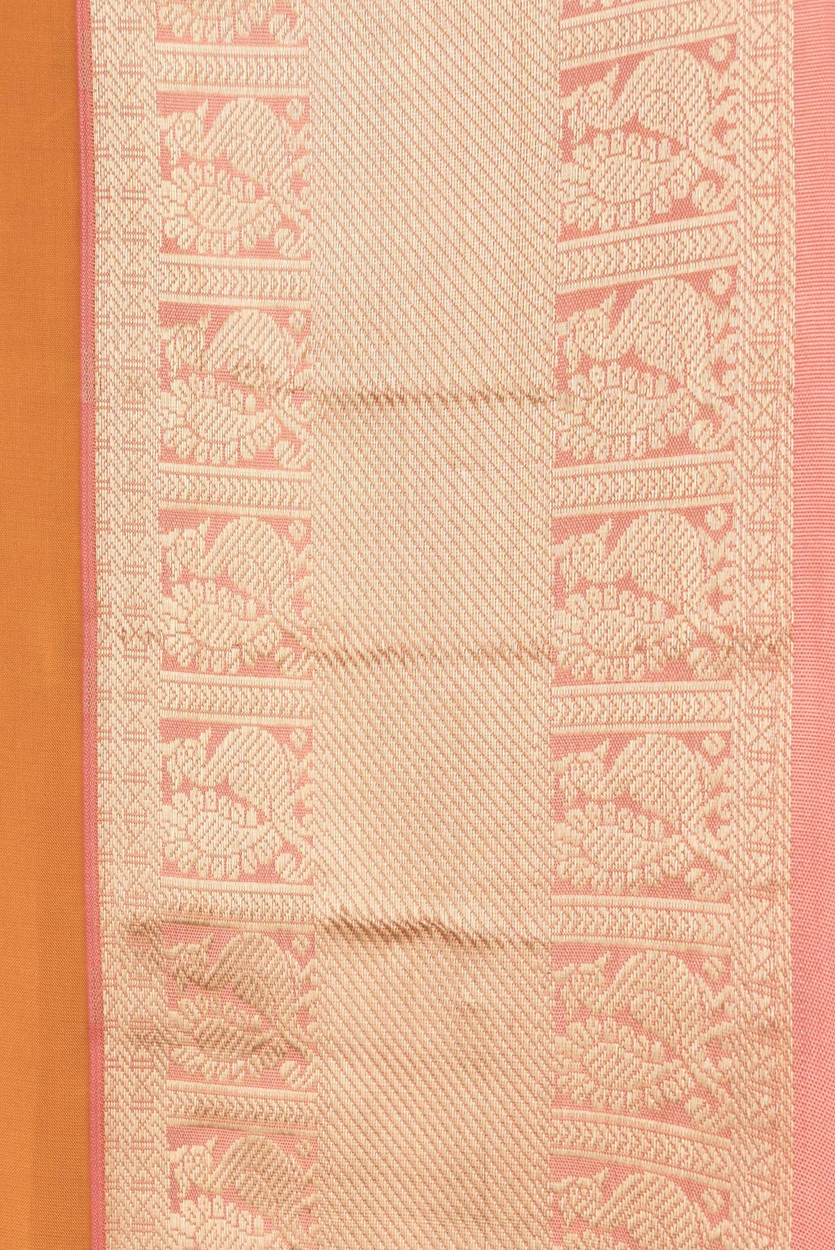 Border image of Mustard Dual Tone Kanchipuram Silk Saree with Zari Butta on the body and Zari Border. 