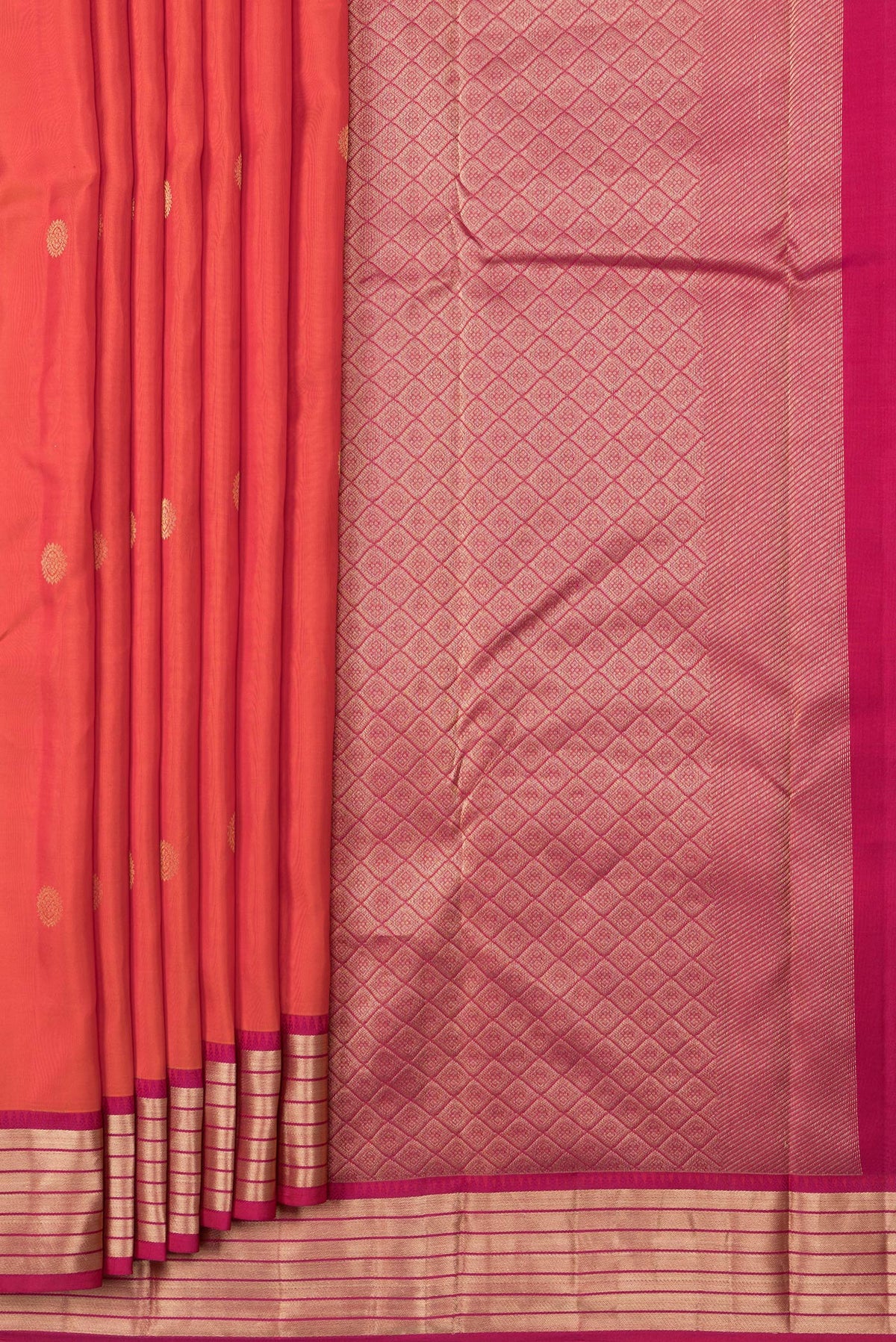 Pleats and pallu of Orange Dual Tone Kanchipuram Silk Saree with Zari Butta on the body and Zari Border. 