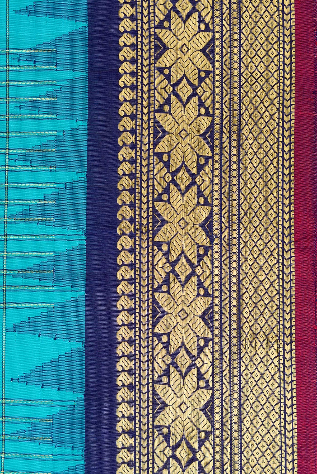 Border image of Sky Blue Dual Tone Gadwal Silk Saree with Checked design on the body and Temple Border. 