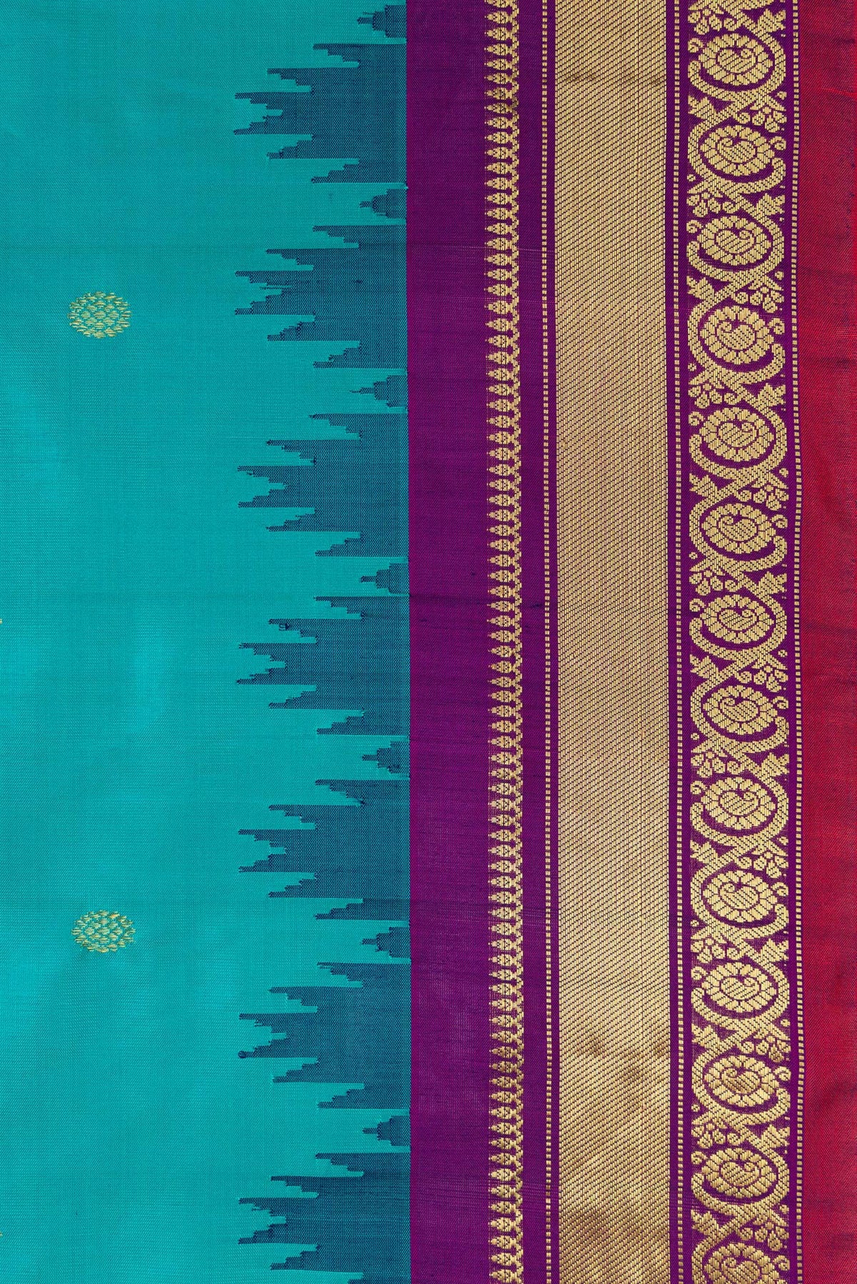 Border image of Maya Blue Dual Tone Gadwal Silk Saree with Zari Butta on the body and Zari Border. 
