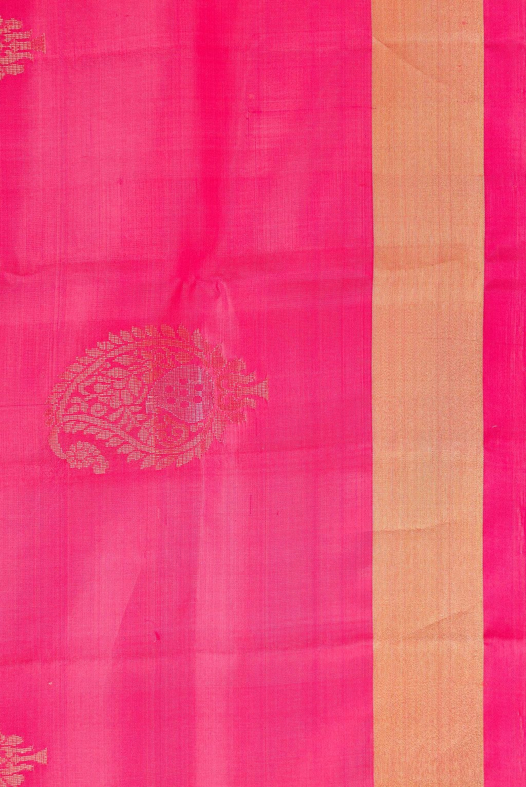 Border image of Pink Dual Tone Soft Silk Saree with Zari Butta on the body and Zari Border. 