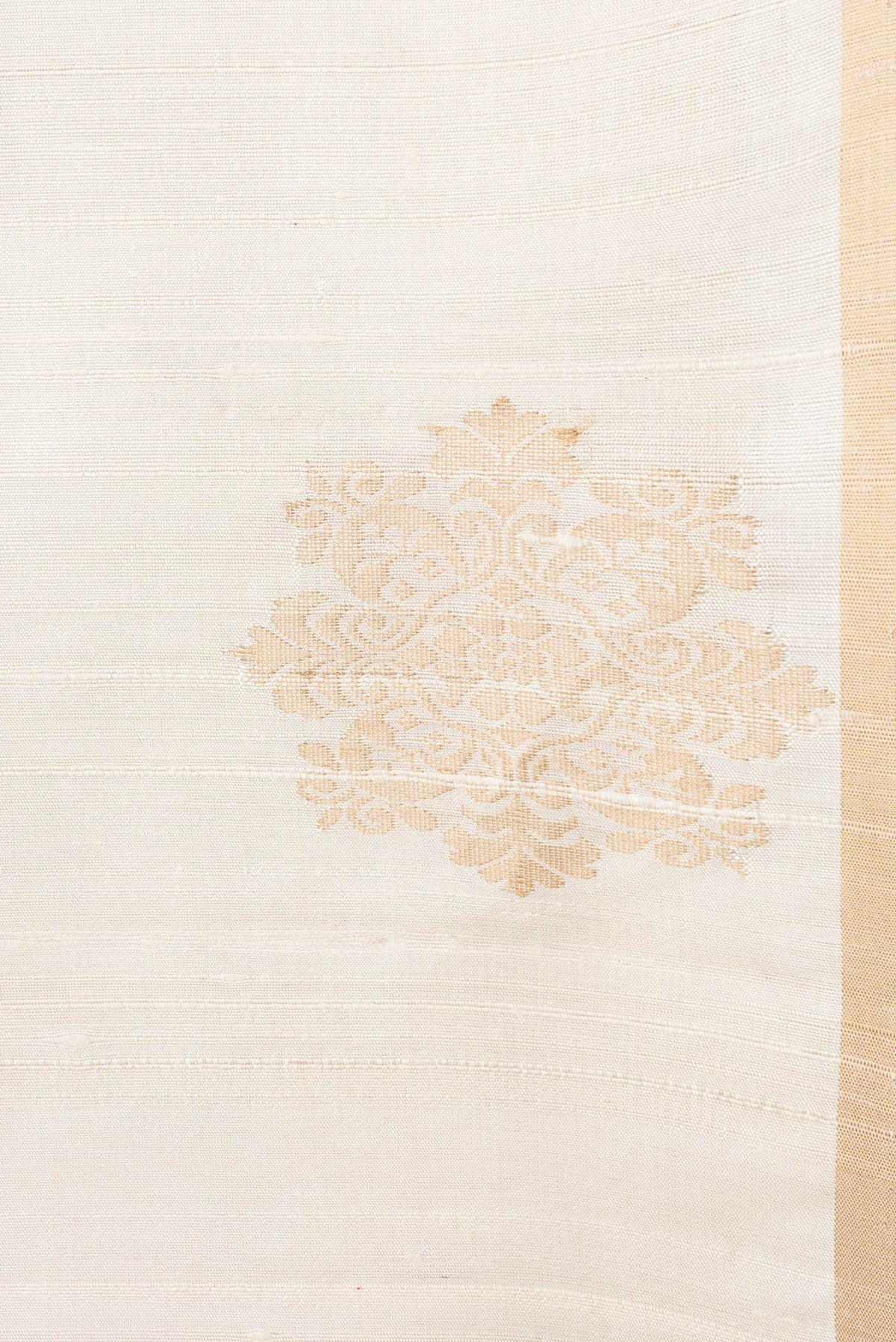 Border image of Off White Dual Tone Raw Silk Saree with Plain Body and Fancy Border. 