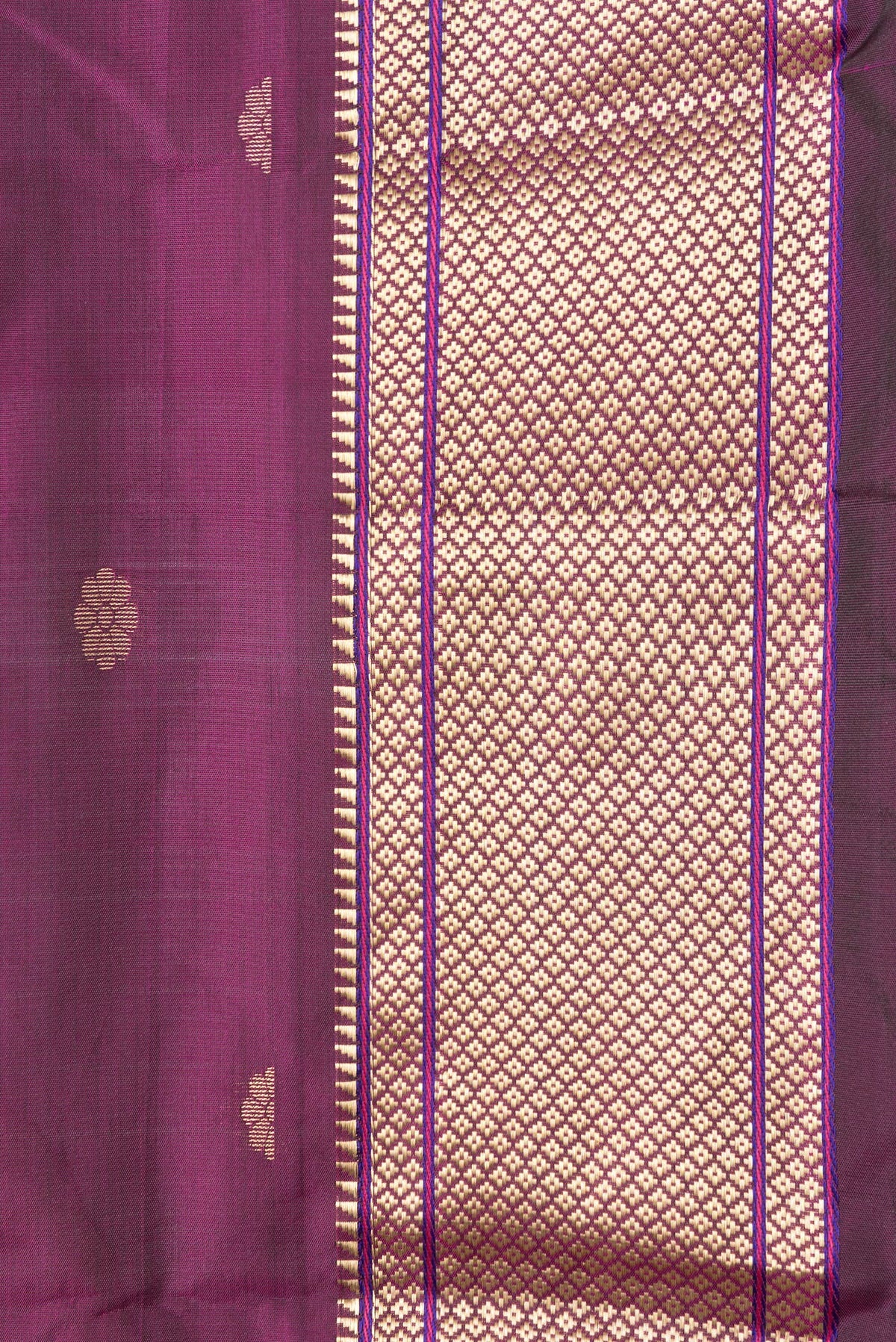Border image of Magenta Dual Tone Blended Paithani Silk Saree with Zari Butta on the body and Zari Border. 