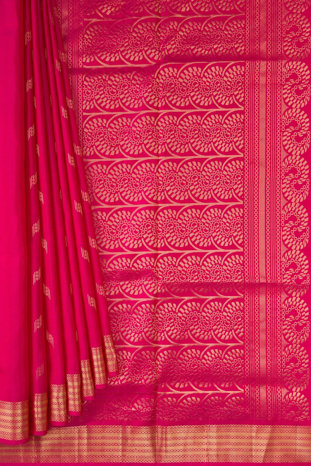 Pleats and pallu of Pink Dual Tone Soft Silk Saree with Zari Butta on the body and Zari Border. 