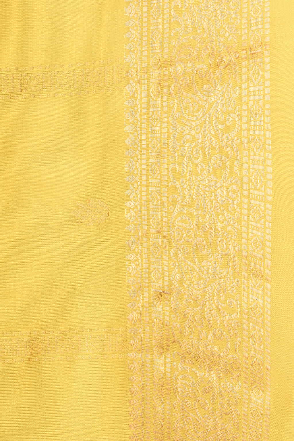 Border image of Yellow Dual Tone Soft Silk Saree with Zari Butta on the body and Zari Border. 