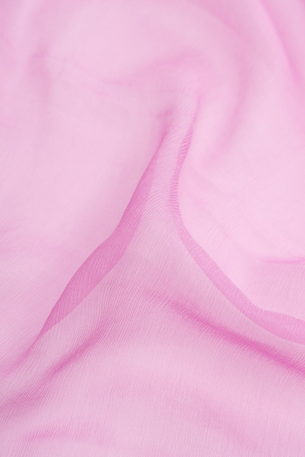 Close up of Lavender Dual Tone Mysore Chiffon Saree with Plain Body and Zari Border.  displaying folds
