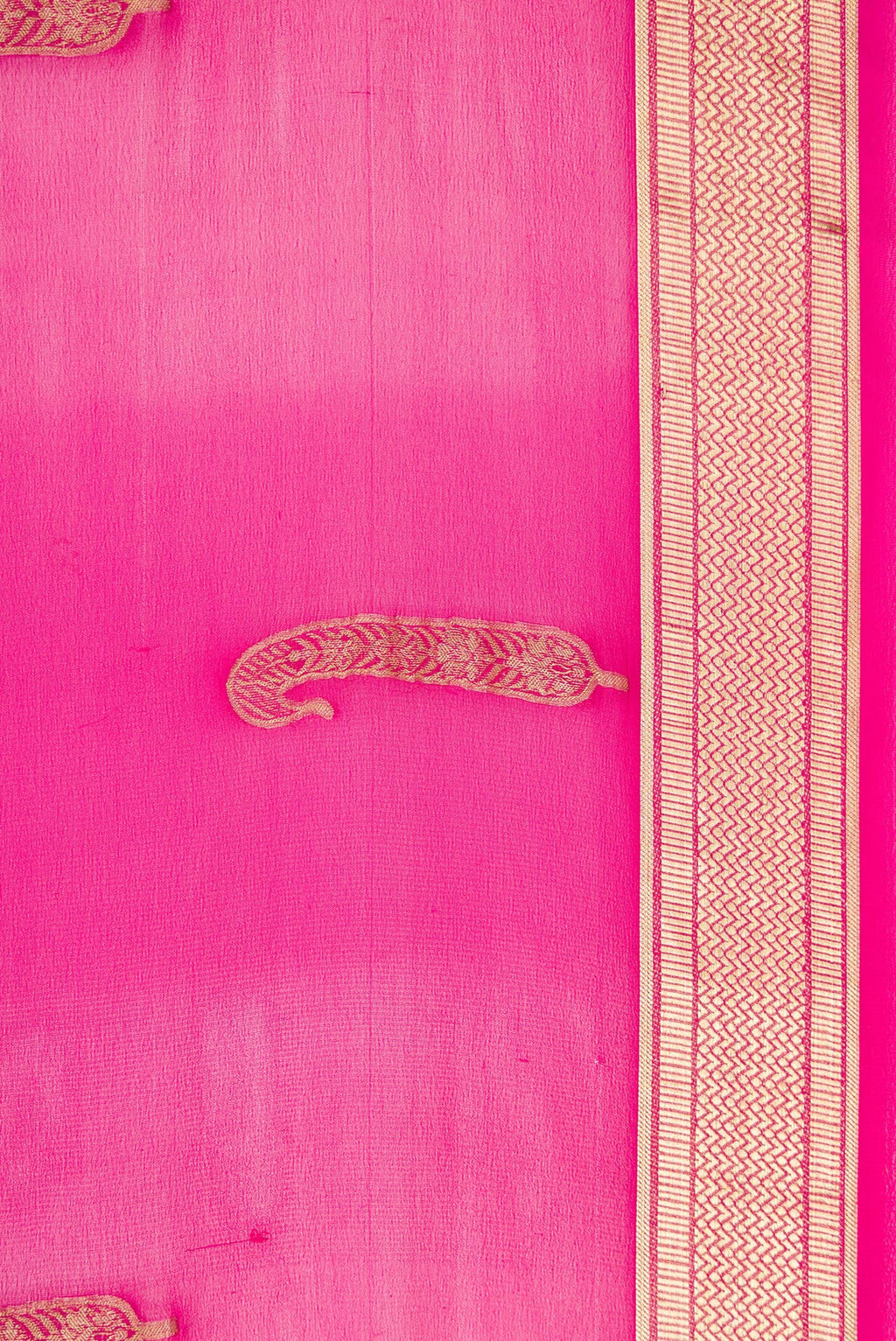 Border image of Pink Dual Tone Mysore Georgette Saree with Zari Butta on the body and Zari Border. 