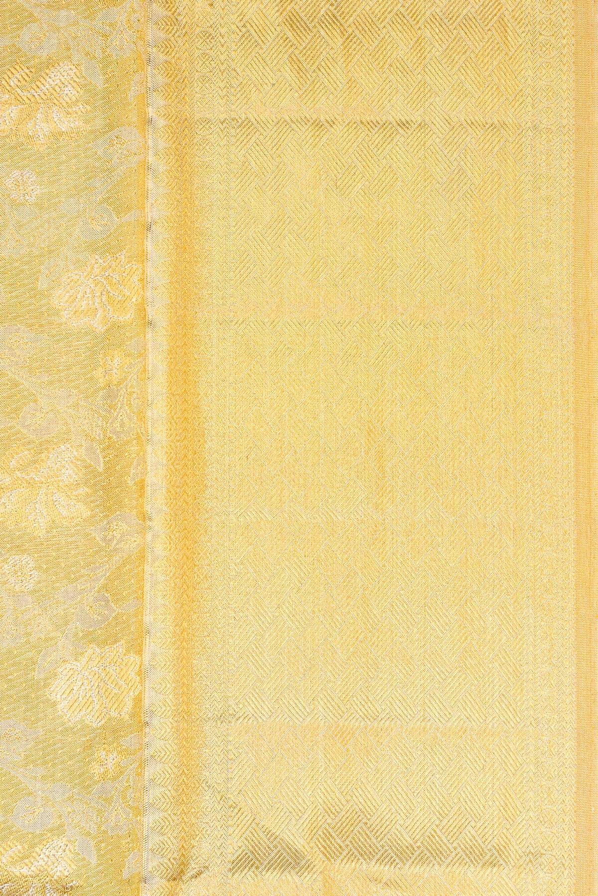 Border image of Gold Dual Tone Kanjivaram Tissue Silk Saree with Zari Brocade on the body and Zari Border. 