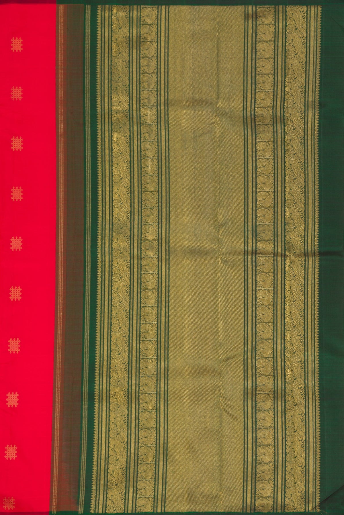 Close up image of the pallu of Red Dual Tone Kanchipuram Silk Saree with Zari Butta on the body and Without Border. 