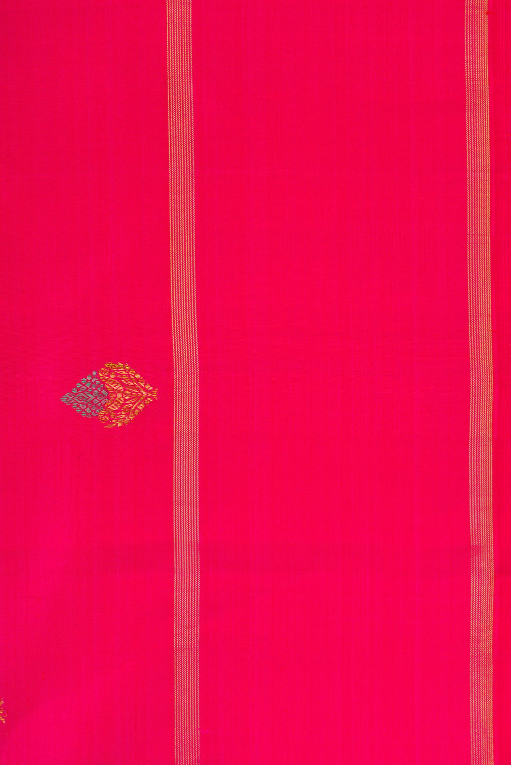 Border image of Pure Silk Pure Zari Pink Dual Tone Kanjivaram Saree with Zari And Thread Butta on the body and Zari Border. 