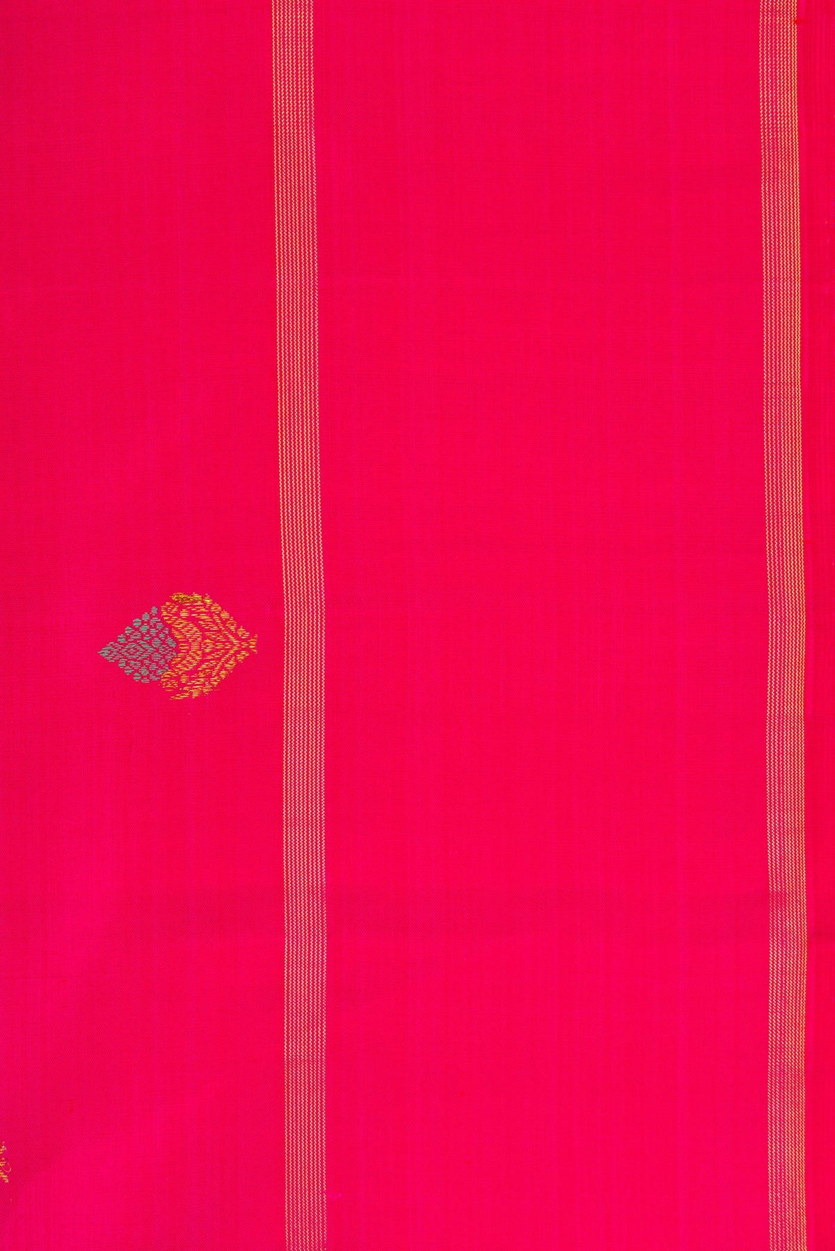 Border image of Pure Silk Pure Zari Pink Dual Tone Kanjivaram Saree with Zari And Thread Butta on the body and Zari Border. 