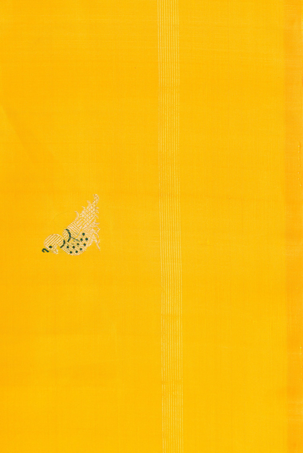 Border image of Yellow Dual Tone Kanjivaram Silk Saree with Zari And Thread Butta on the body and Thin Zari Line. 
