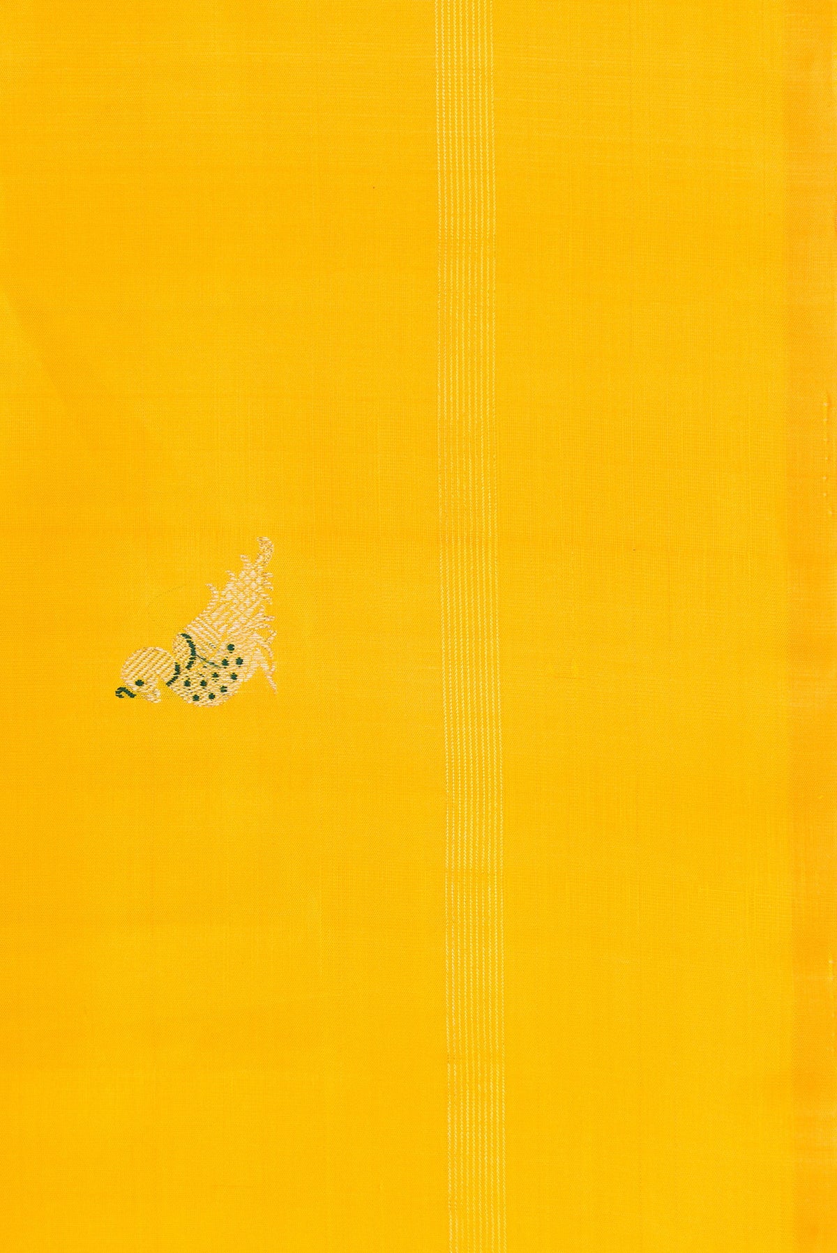 Border image of Yellow Dual Tone Kanjivaram Silk Saree with Zari And Thread Butta on the body and Thin Zari Line. 