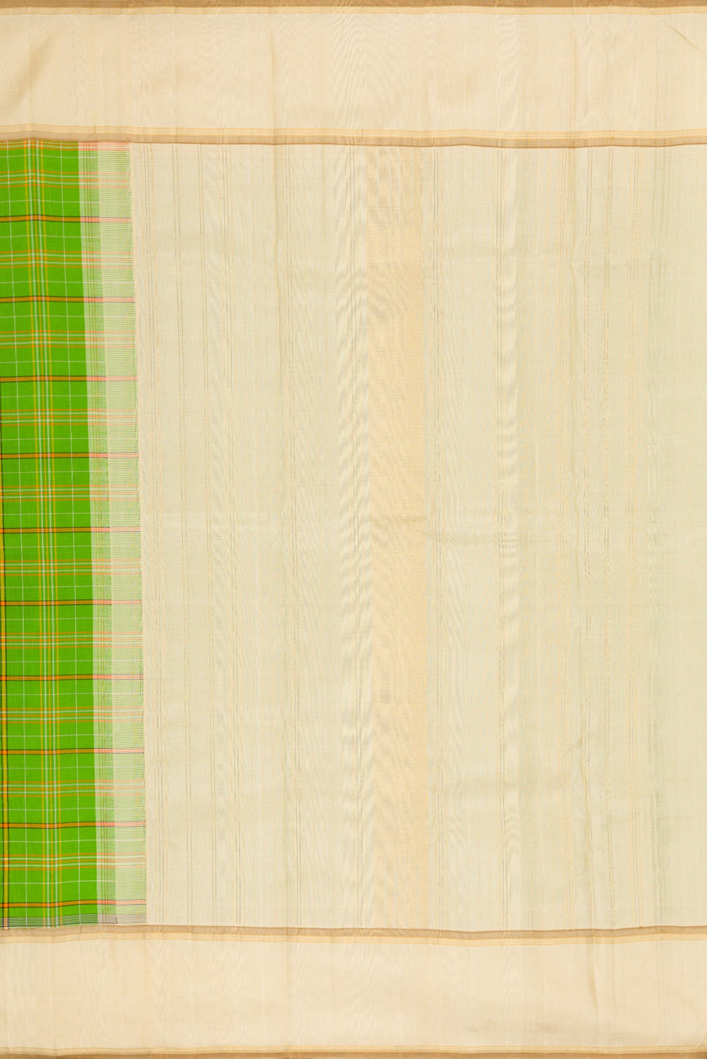 Close up image of the pallu of Pure Silk Pure Zari Parrot Green Dual Tone Kanjivaram Saree with Checked design on the body and Zari Border. 