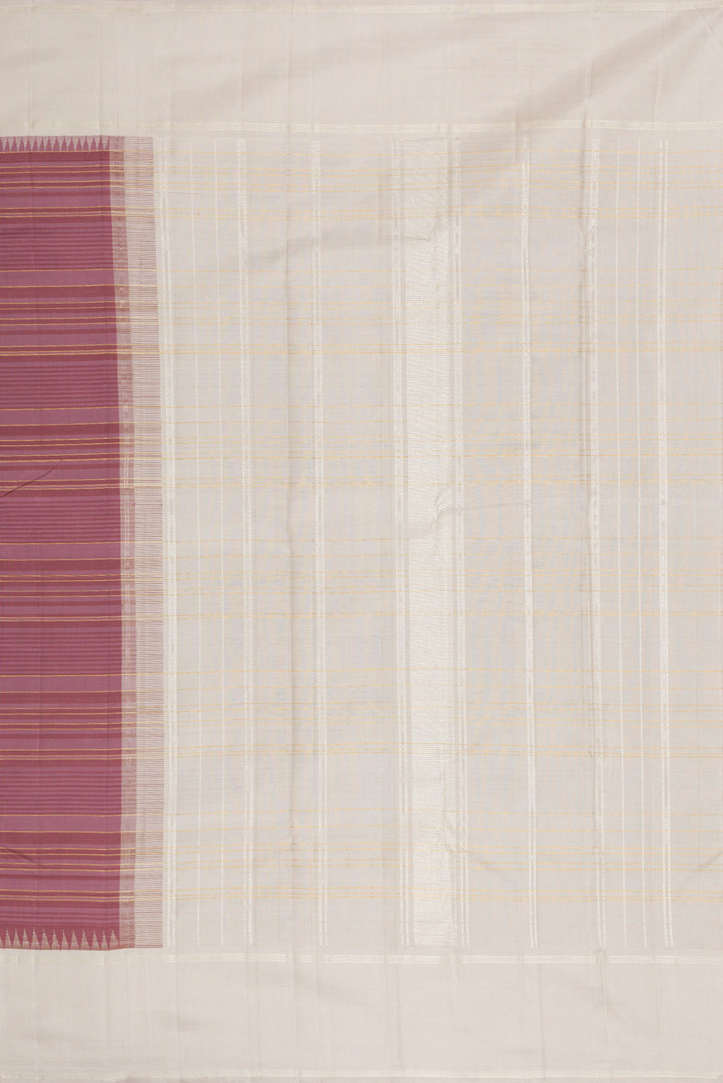 Close up image of the pallu of Mauve Kanjivaram Silk Saree with Stripes on the body and Plain Border. 