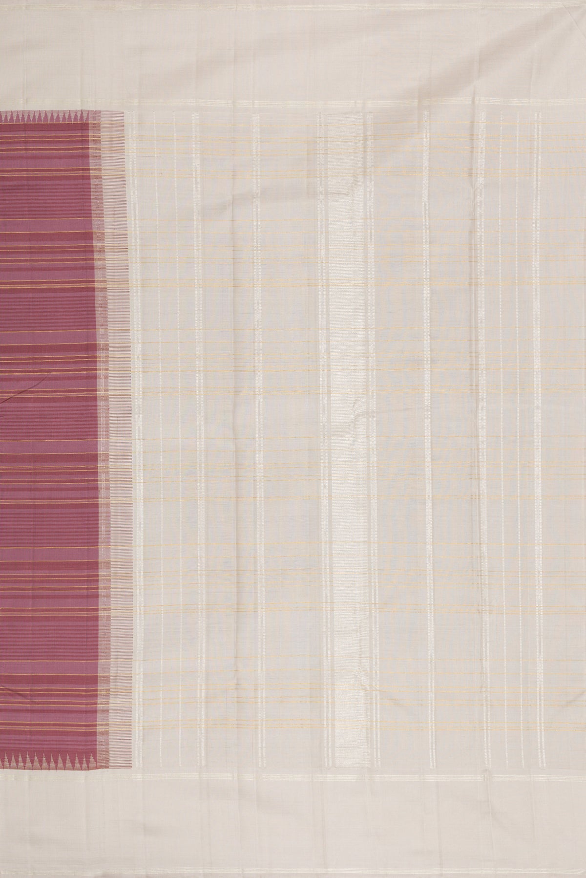 Close up image of the pallu of Mauve Kanjivaram Silk Saree with Stripes on the body and Plain Border. 