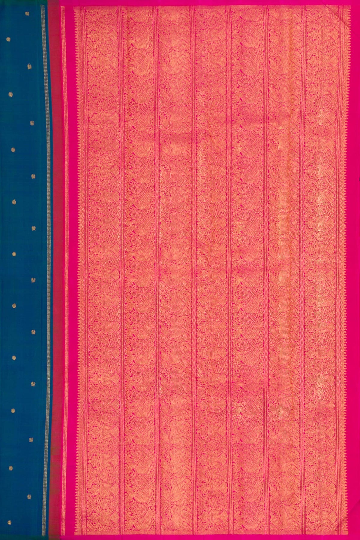Close up image of the pallu of Peacock Blue Dual Tone Kanjivaram Silk Saree with Zari Butta on the body and Without Border. 