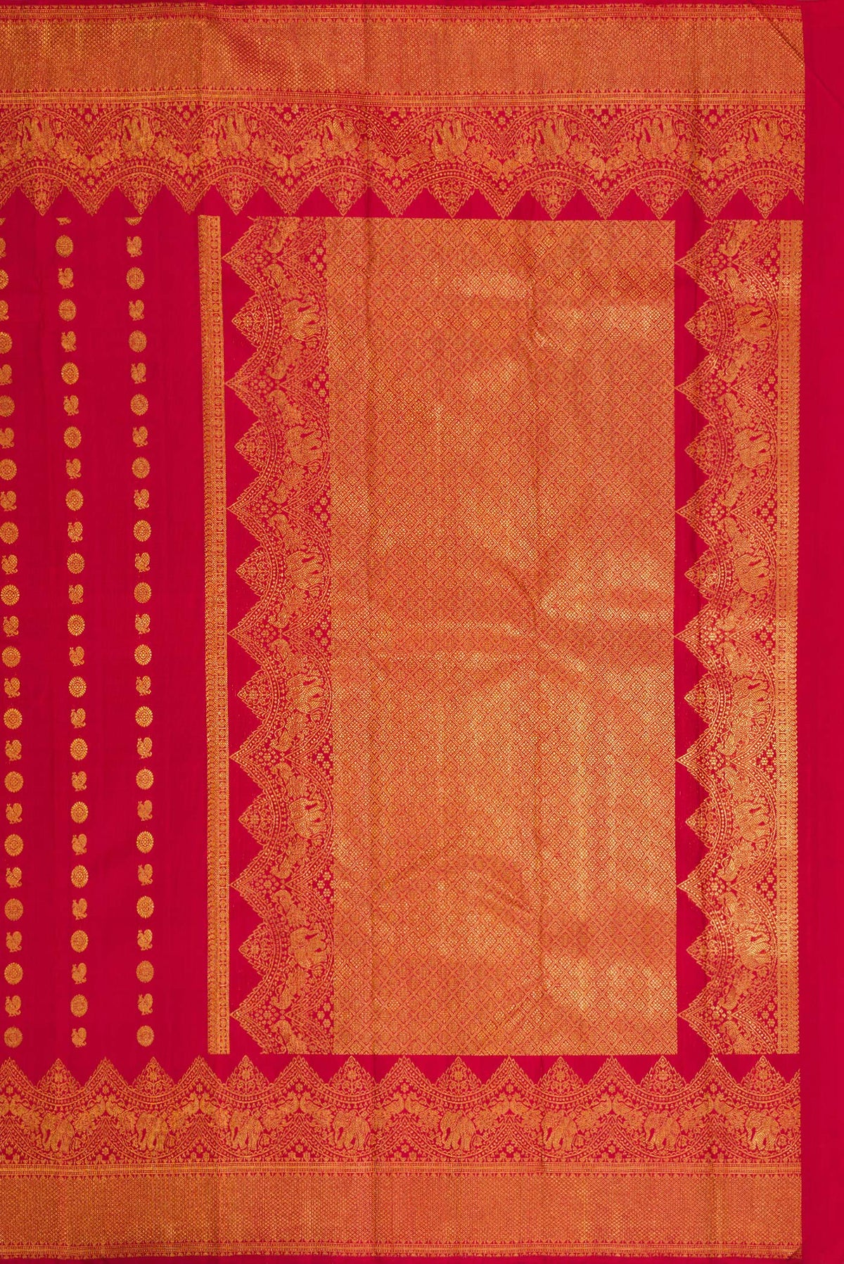 Close up image of the pallu of Maroon Kanjivaram Silk Saree with Zari Butta on the body and Fancy Border. 