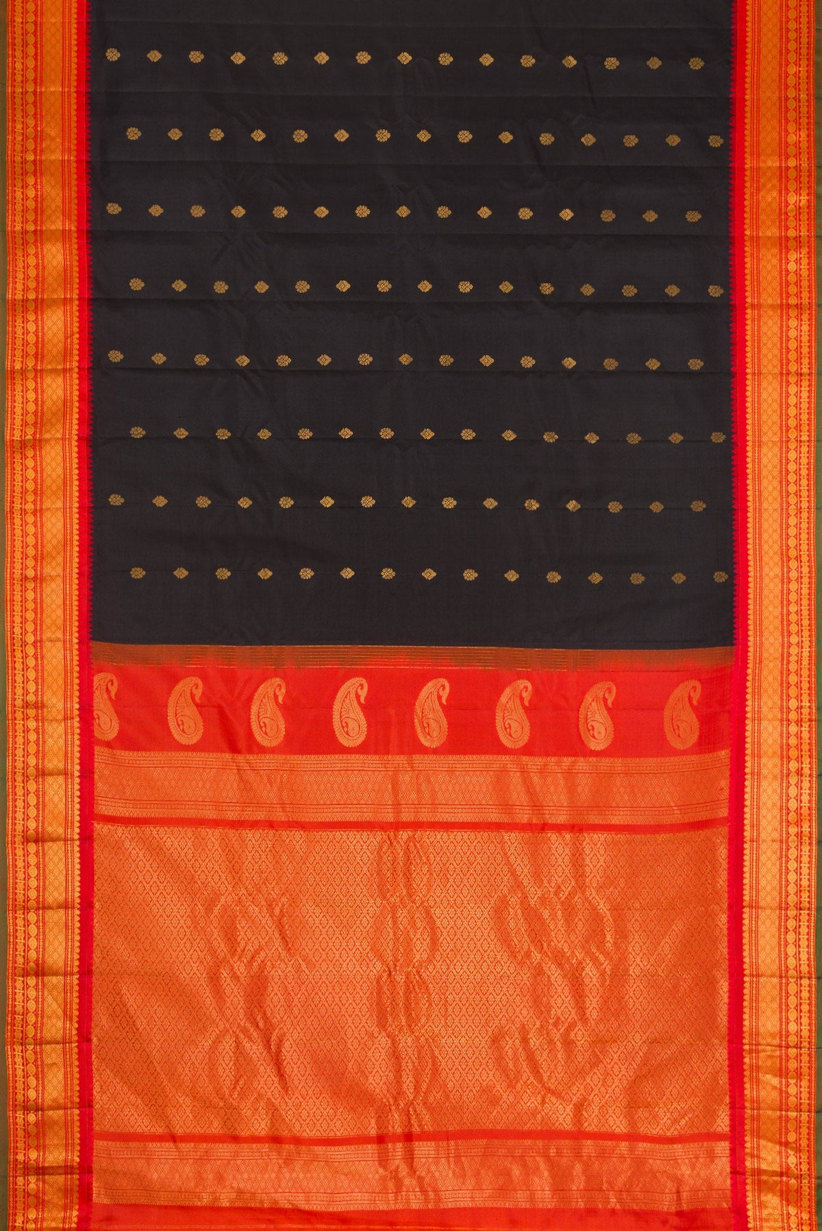 Flat view of Black Dual Tone Gadwal Silk Saree with Zari Butta on the body and Zari Border. 