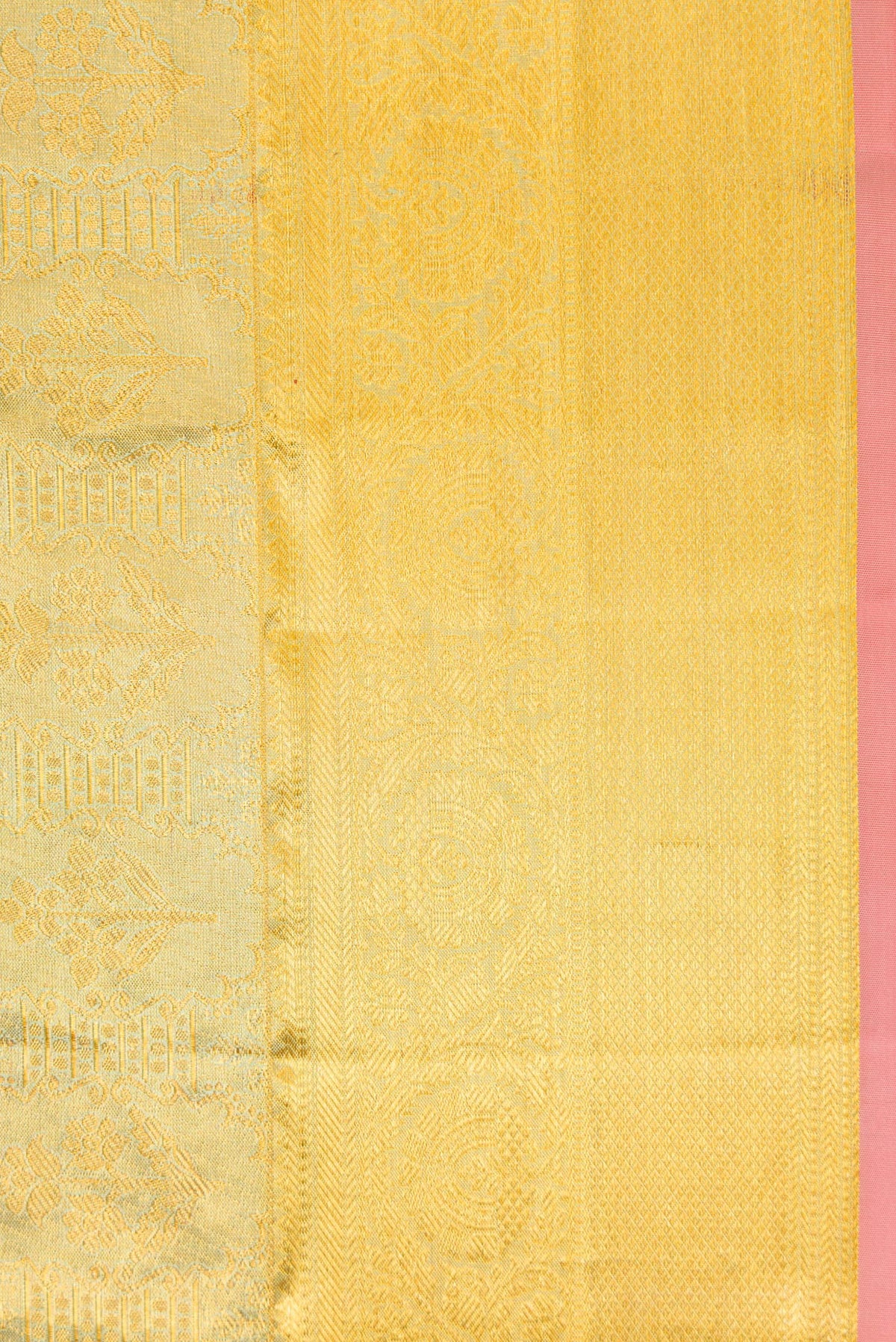 Border image of Pista Green Dual Tone Kanchipuram Tissue Silk Saree with Zari Brocade on the body and Zari Border. 