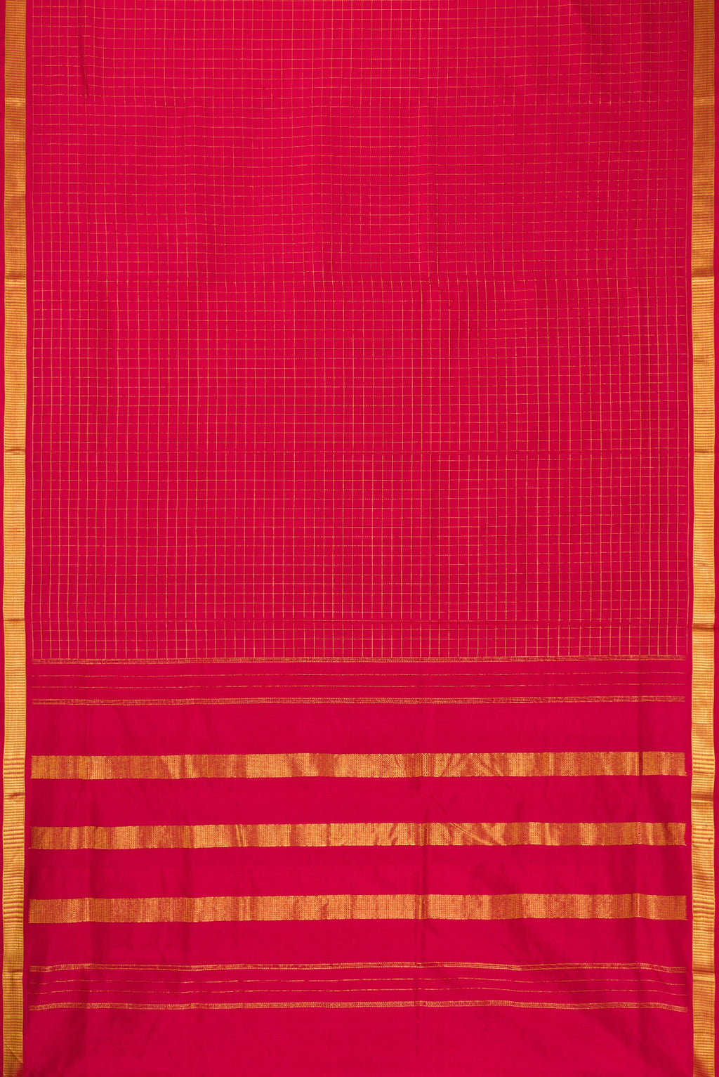 Flat view of Maroon Dual Tone Kanchipuram Silk Nine Yards Saree with Checked design on the body and Zari Border. 