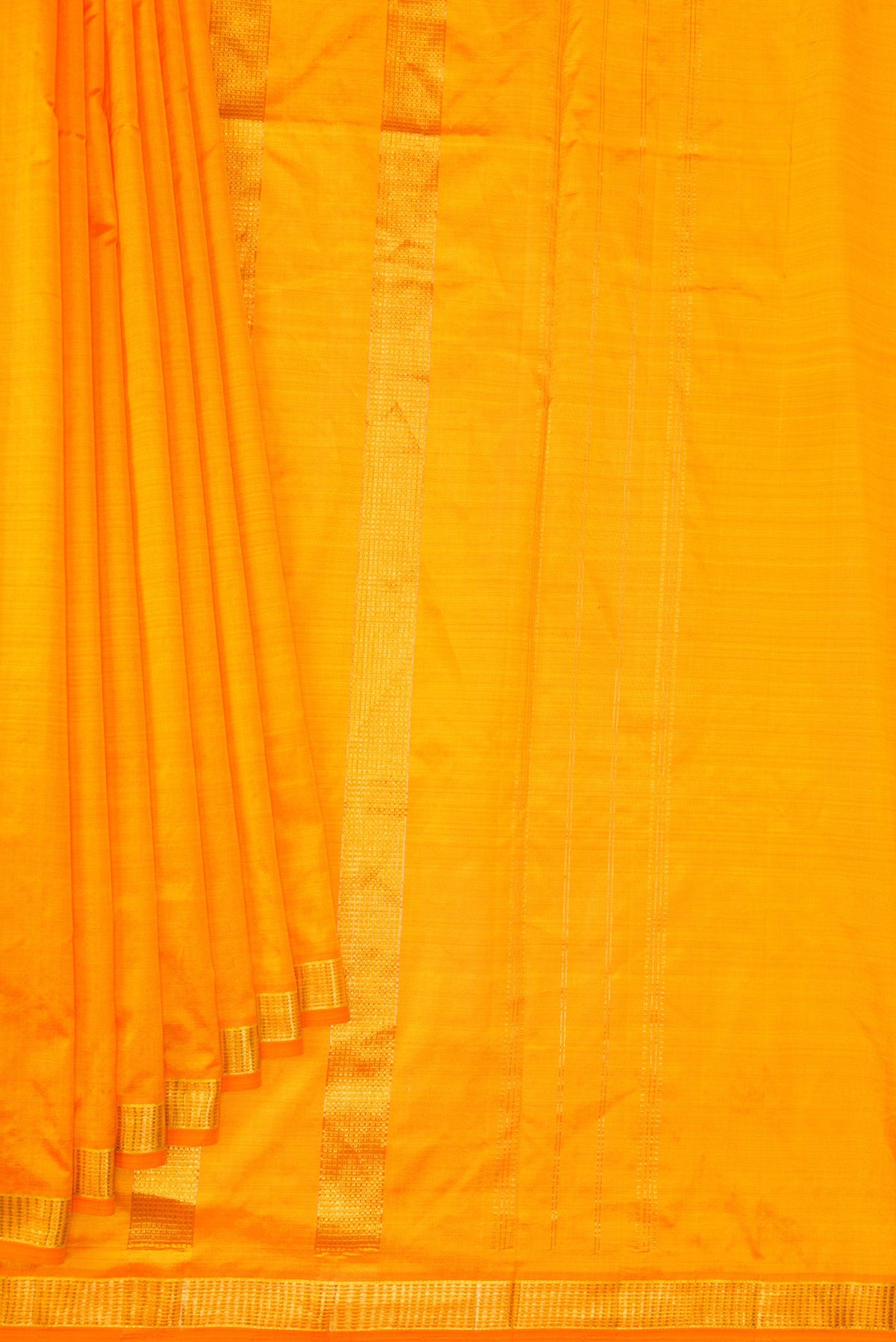 Pleats and pallu of Yellow Dual Tone Kanjivaram Silk Nine Yards Saree with Plain Body and Zari Border. 