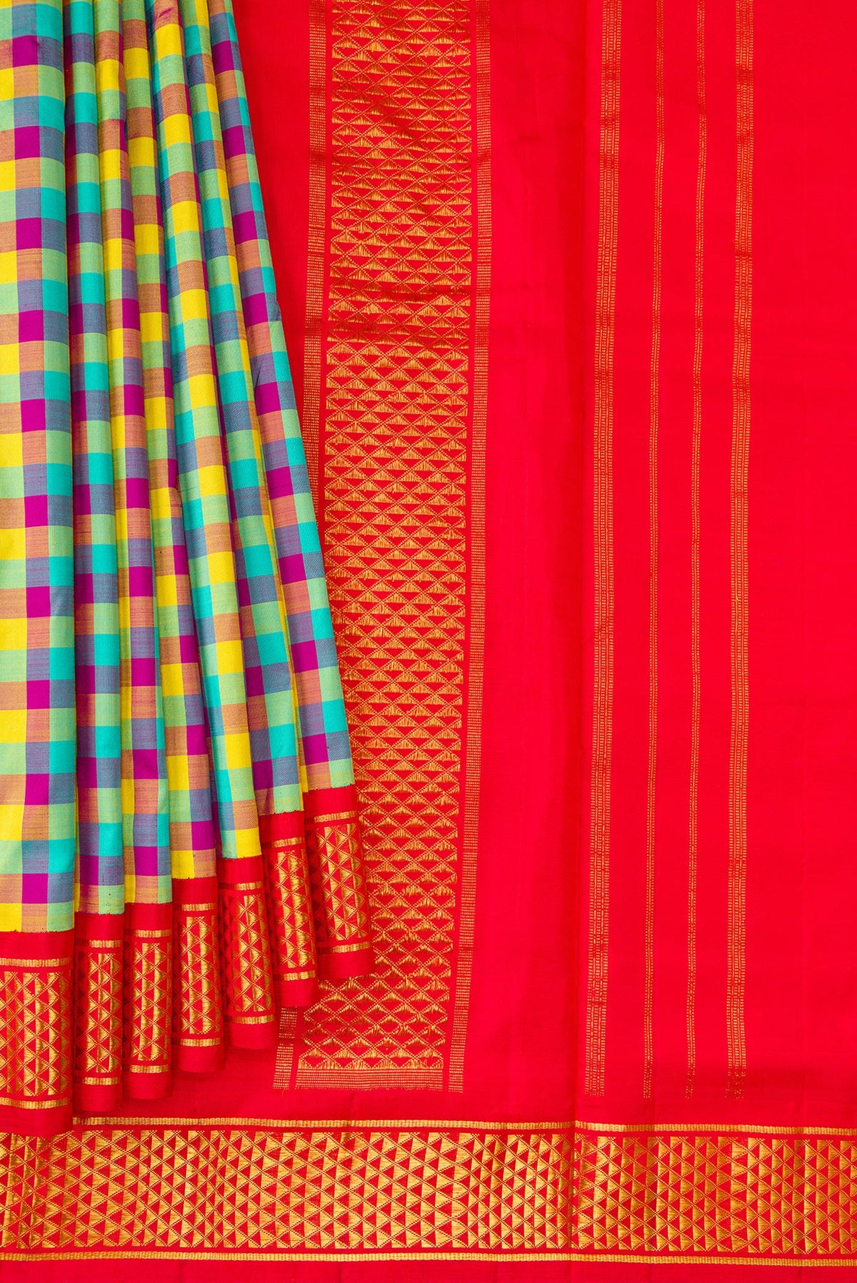 Pleats and pallu of Pure Silk Pure Zari Sea Green , Yellow and Dark PInk Color Kanchipuram Nine Yards Saree with Checked design on the body and Zari Border. 
