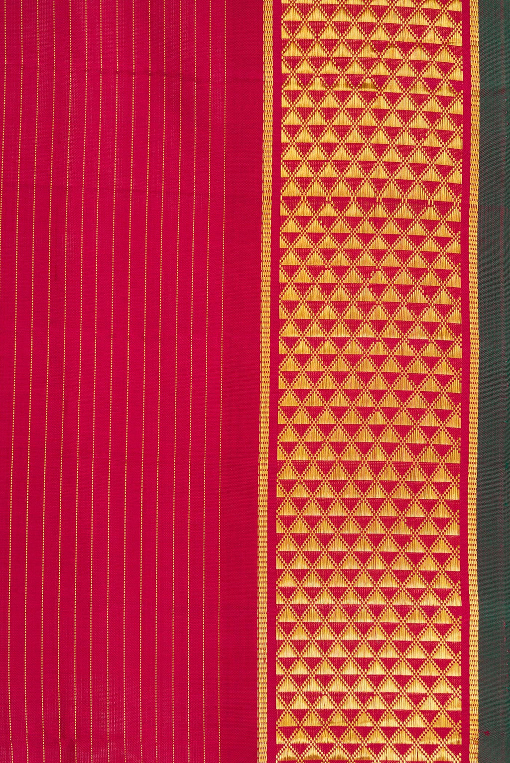 Border image of Pure Silk Pure Zari Maroon Dual Tone Kanjivaram Nine Yards Saree with Stripes on the body and Zari Border. 