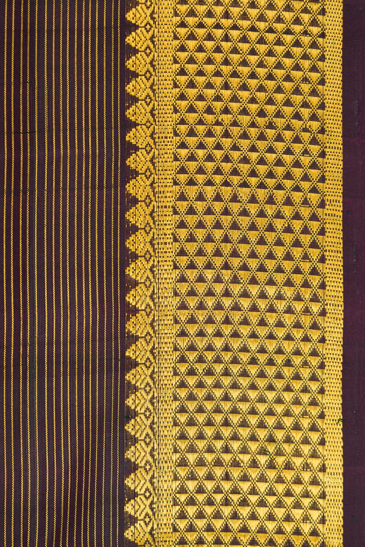 Border image of Black Dual Tone Kanjivaram Silk Nine Yards Saree with Stripes on the body and Zari Border. 