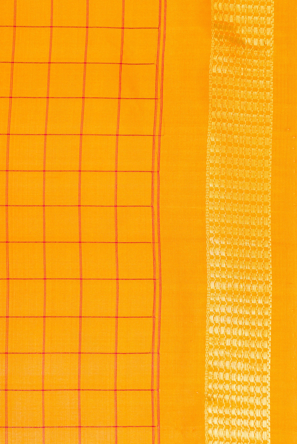 Border image of Mustard Dual Tone Kanchipuram Silk Nine Yards Saree with Checked design on the body and Zari Border. 