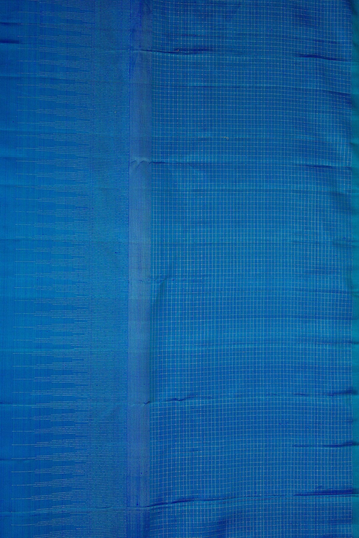 Border image of Pure Silk Pure Zari Peacock Blue Dual Tone Kanchipuram Saree with Zari Butta on the body and Zari Border. 