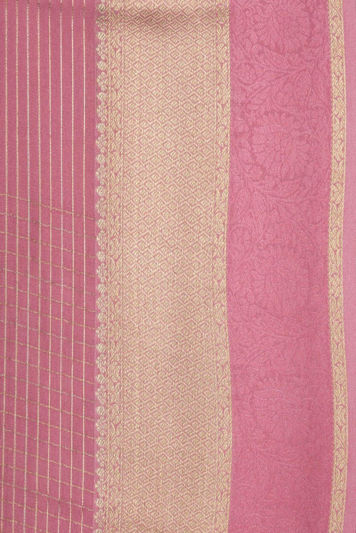 Border image of Pink Dual Tone Banarasi Georgette Saree with Checked design on the body and Zari And Thread Border. 