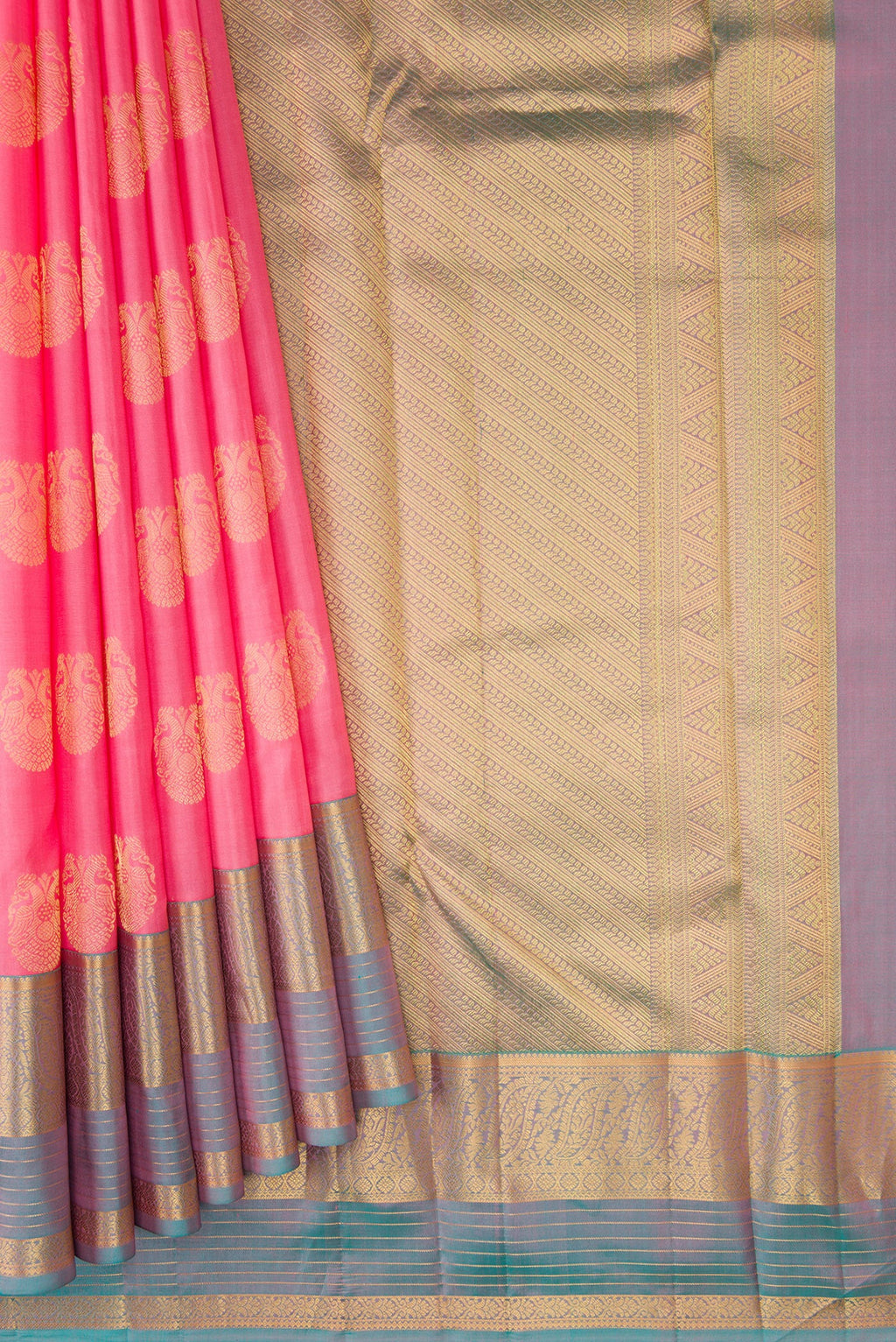 Pleats and pallu of Pink Dual Tone Kanjivaram Silk Saree with Zari Butta on the body and Zari Border. 