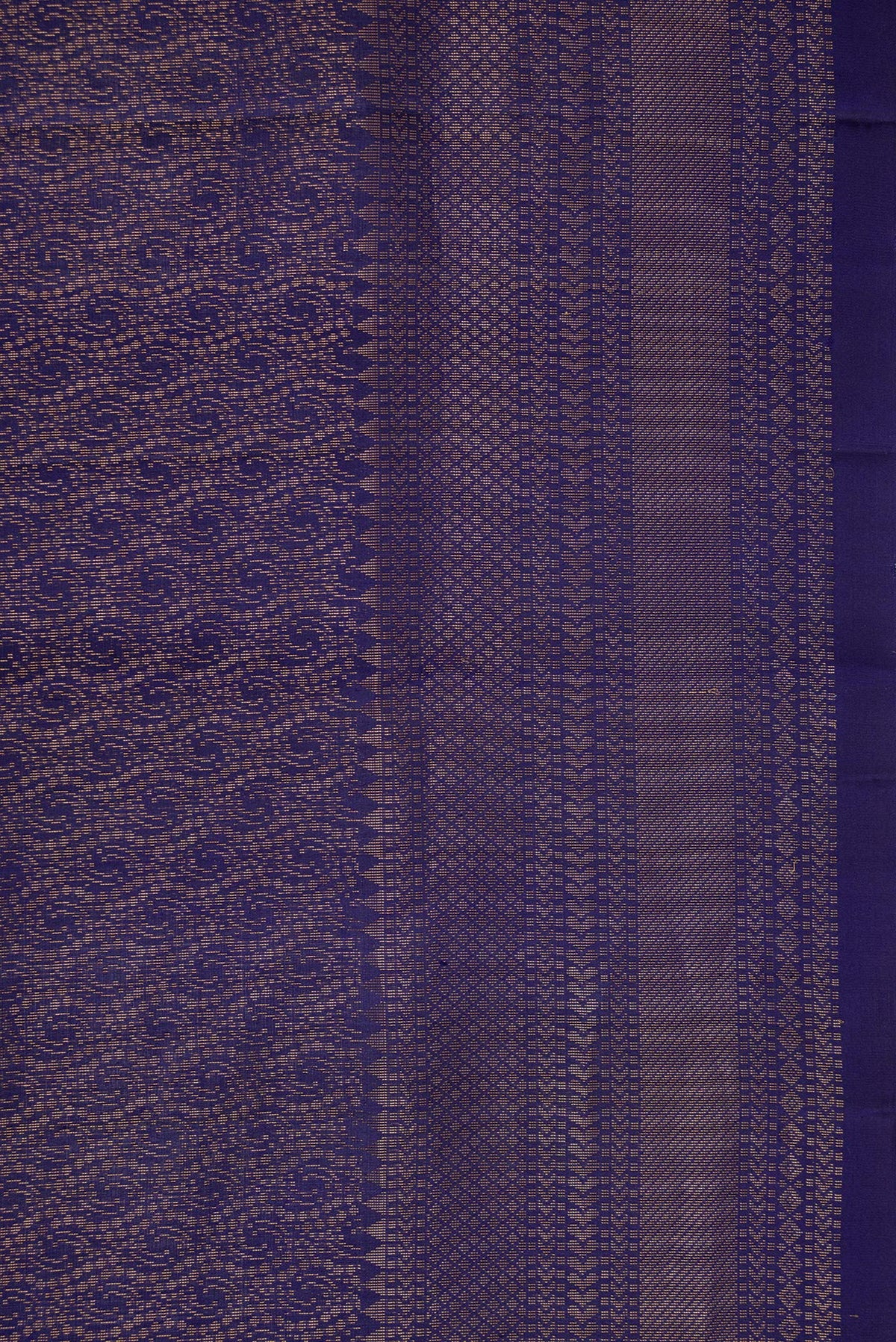 Border image of Navy Blue Dual Tone Soft Silk Saree with Zari Brocade on the body and Zari Border. 