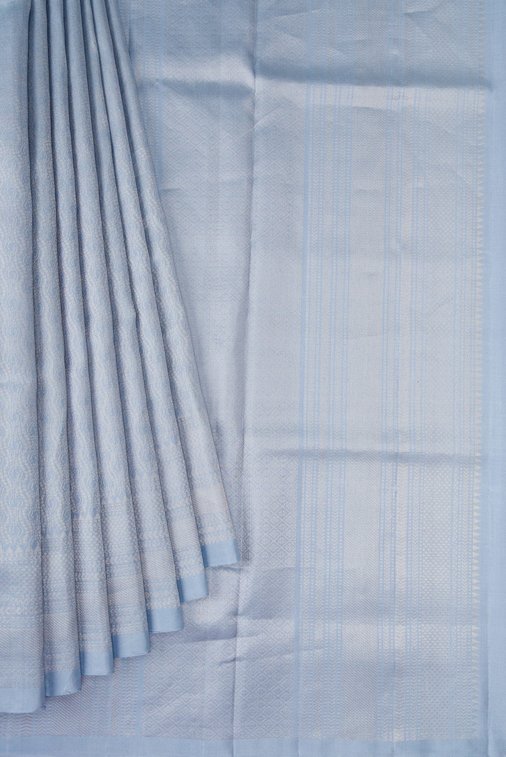 Pleats and pallu of Grey Dual Tone Soft Silk Saree with Zari Brocade on the body and Zari Border. 