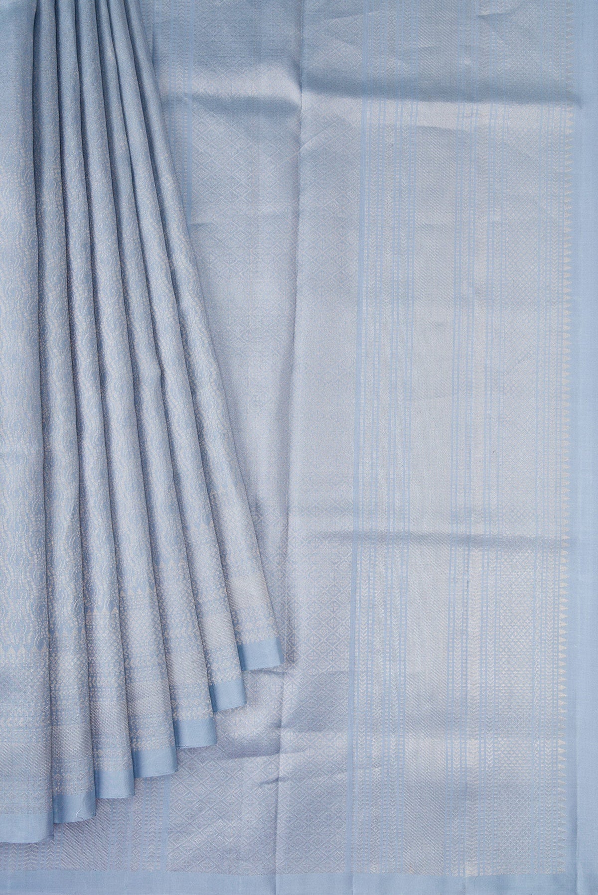 Pleats and pallu of Grey Dual Tone Soft Silk Saree with Zari Brocade on the body and Zari Border. 